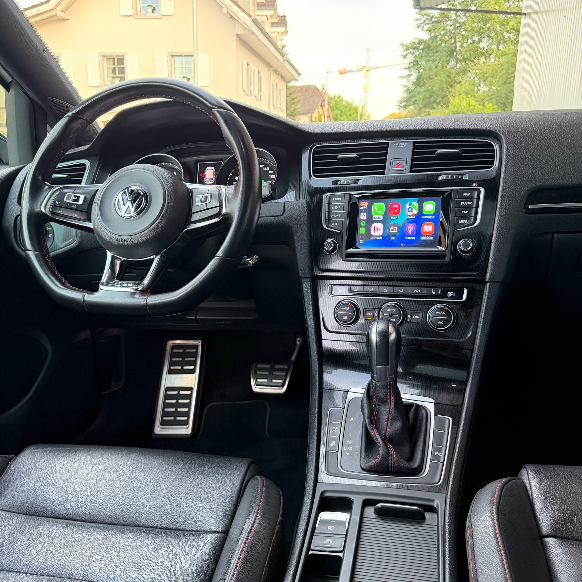VW Golf 2.0 TSI GTI Performance DSG-image-8