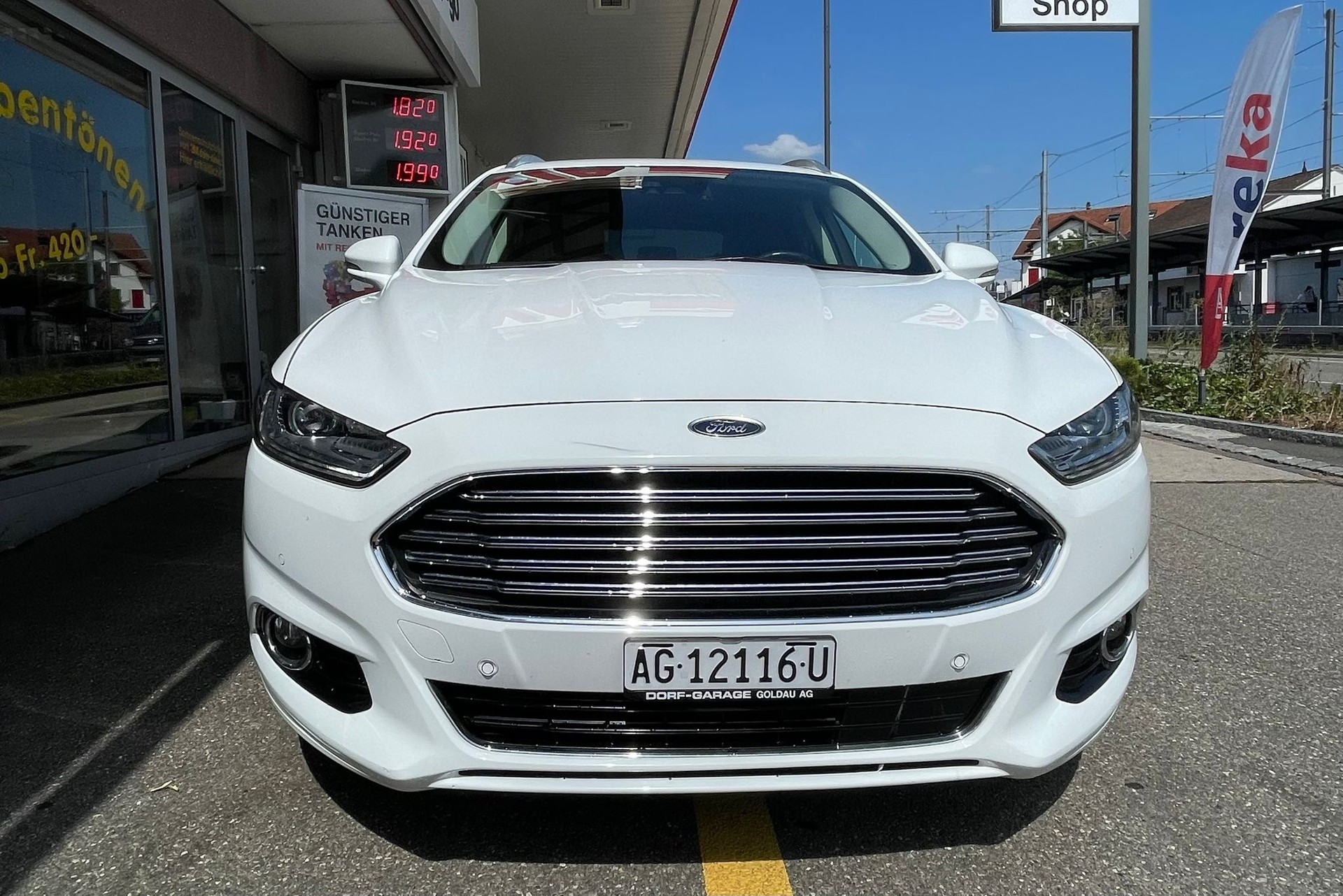 FORD Mondeo 2.0 TDCi Titanium AWD PowerShift | Direkt ab Eintausch FIXPREIS| Ab Platz | Leder | Navi | AWD | Top ausgestattet-image-3
