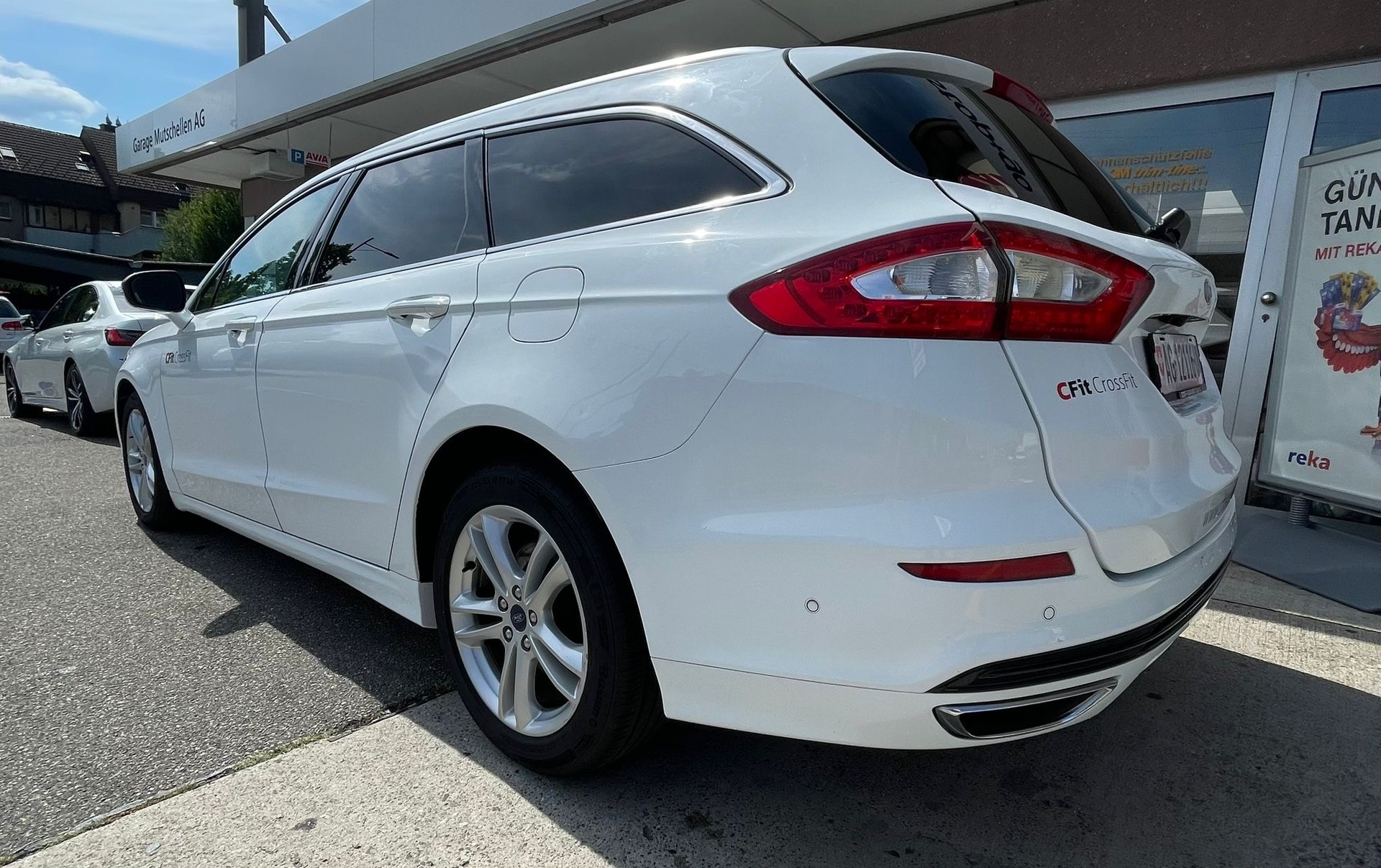 FORD Mondeo 2.0 TDCi Titanium AWD PowerShift | Direkt ab Eintausch FIXPREIS| Ab Platz | Leder | Navi | AWD | Top ausgestattet-image-6
