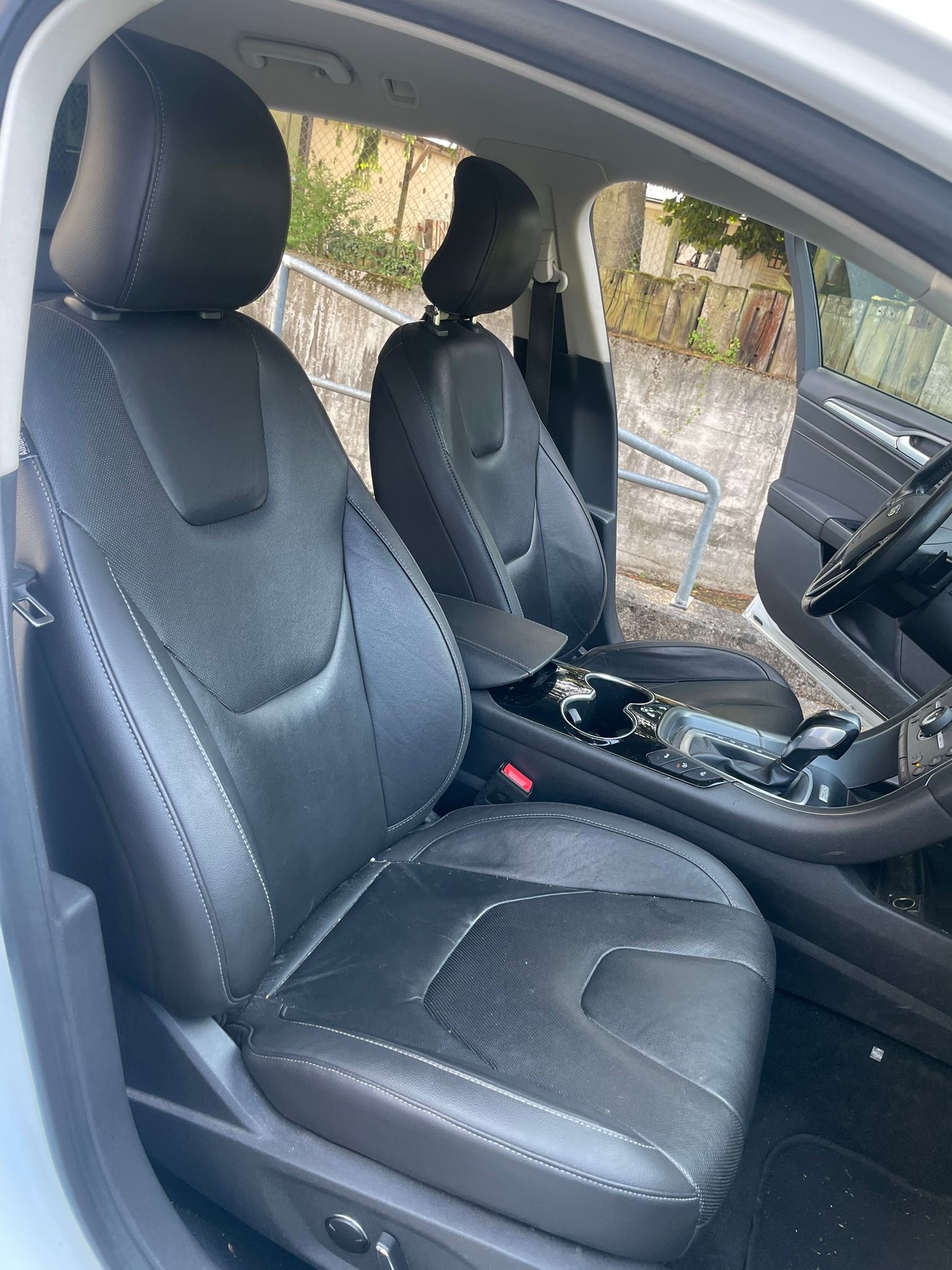 FORD Mondeo 2.0 TDCi Titanium AWD PowerShift | Direkt ab Eintausch FIXPREIS| Ab Platz | Leder | Navi | AWD | Top ausgestattet-image-13