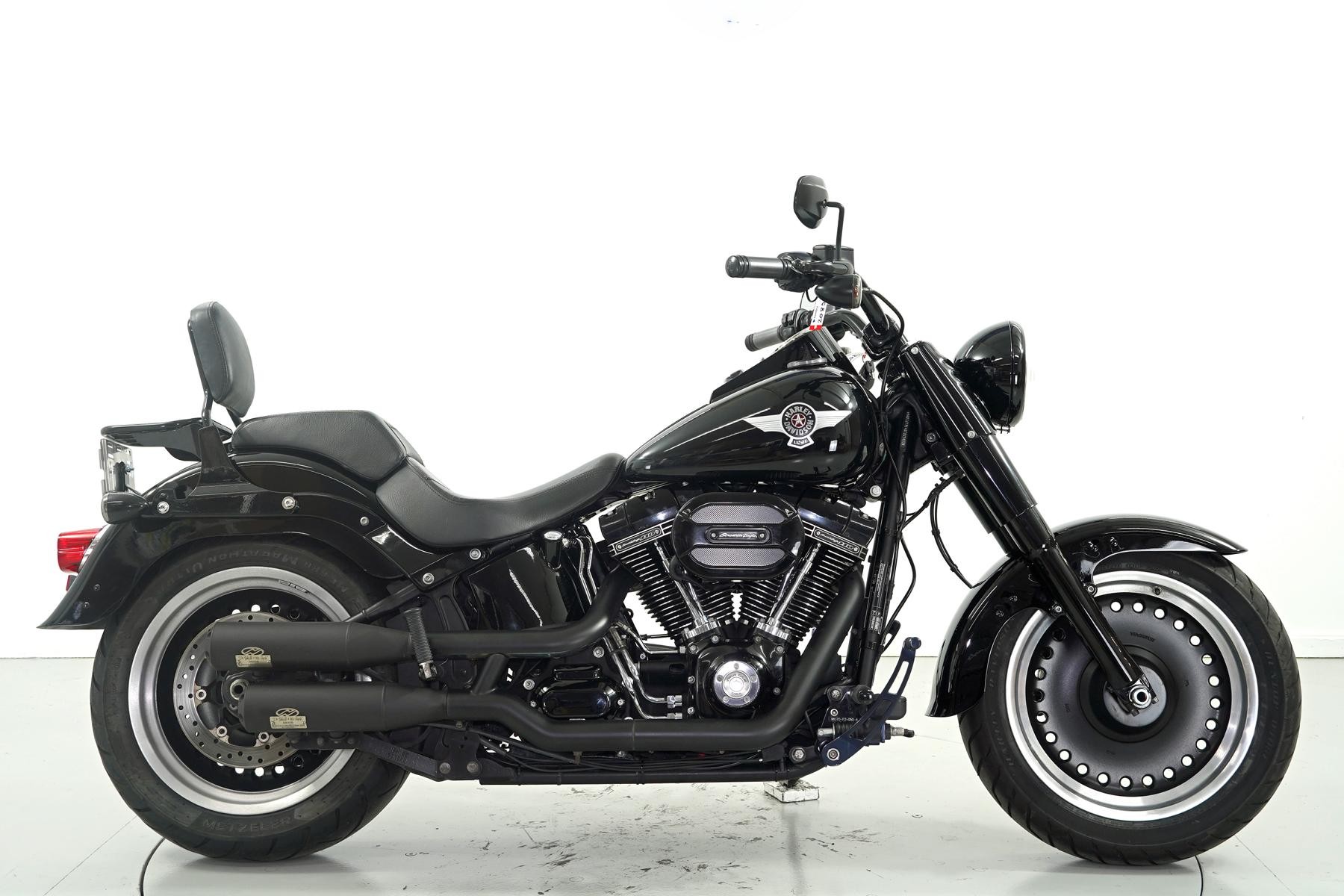 HARLEY-DAVIDSON FLSTFBS-showroom-element-3