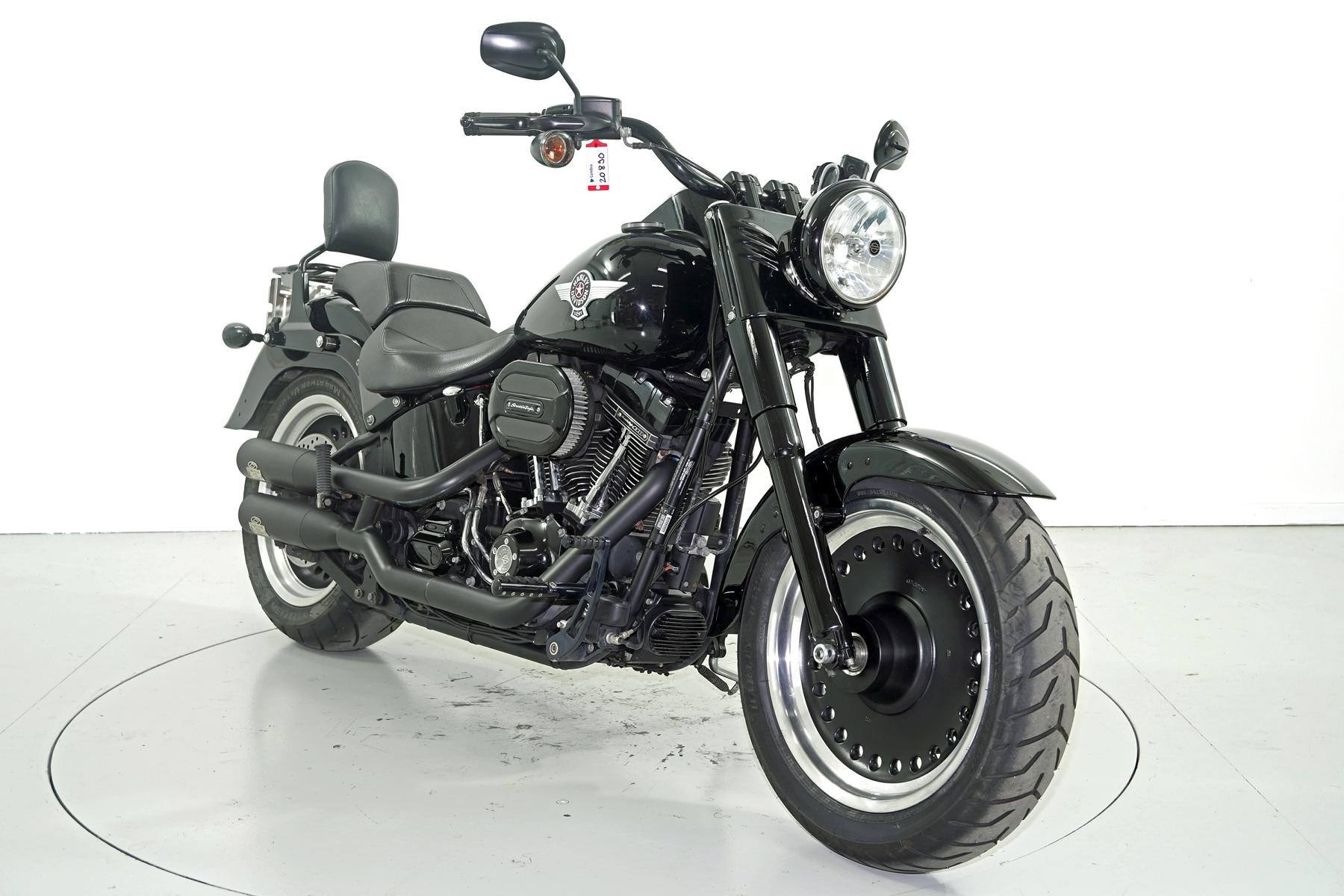 HARLEY-DAVIDSON FLSTFBS-showroom-element-1