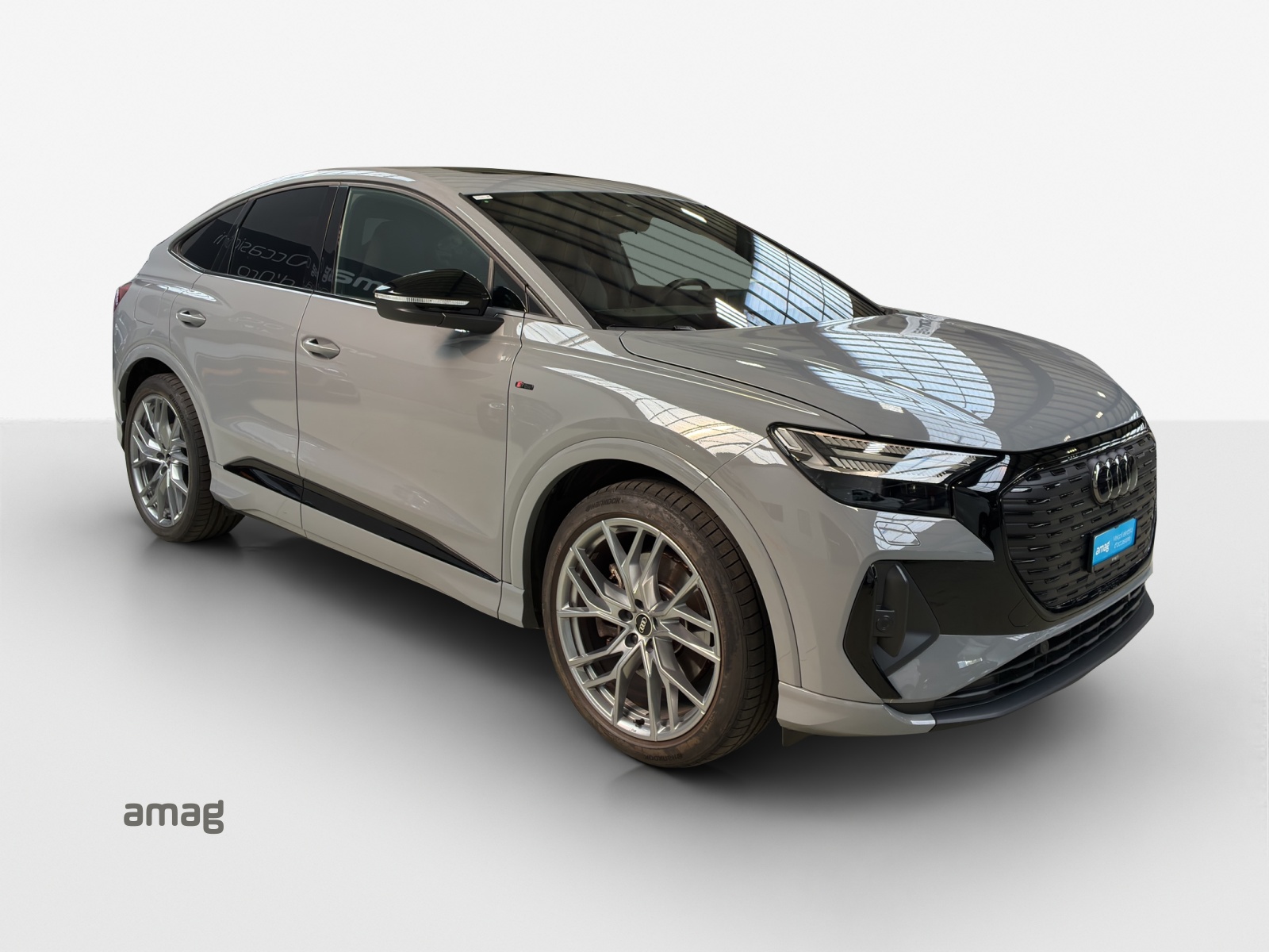 AUDI Q4 Sportback e-tron 50 quattro-image-6