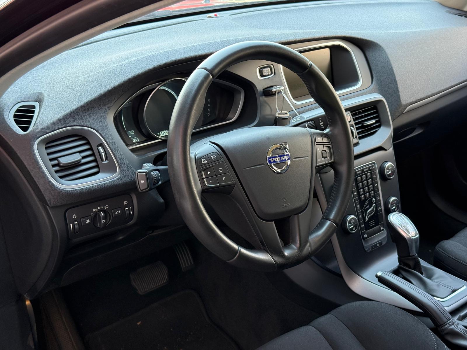 VOLVO V40 Cross Country T4 1.6 Summum Powershift / MFK 12.2025-image-10