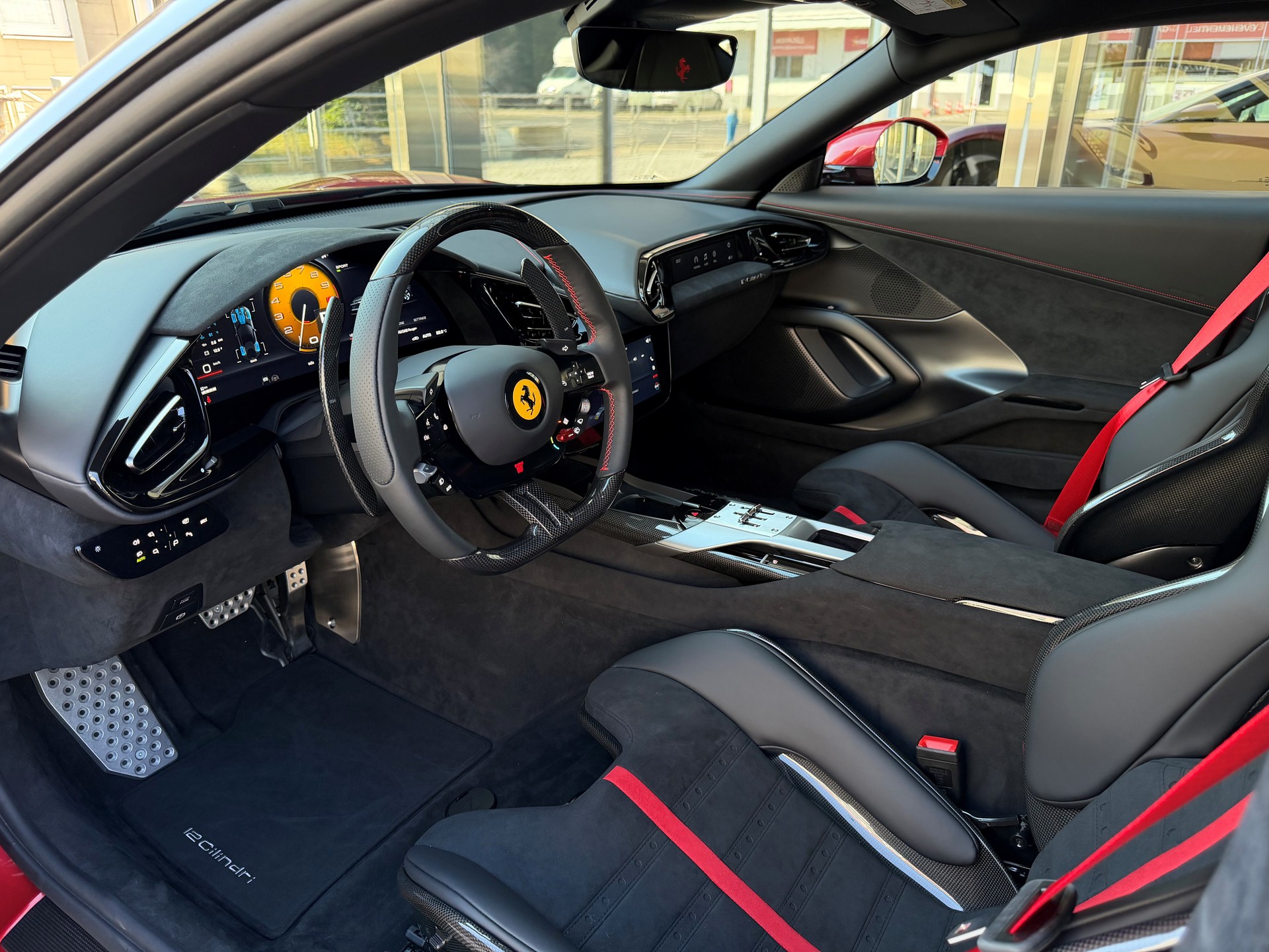 FERRARI 12 Cilindri-image-7