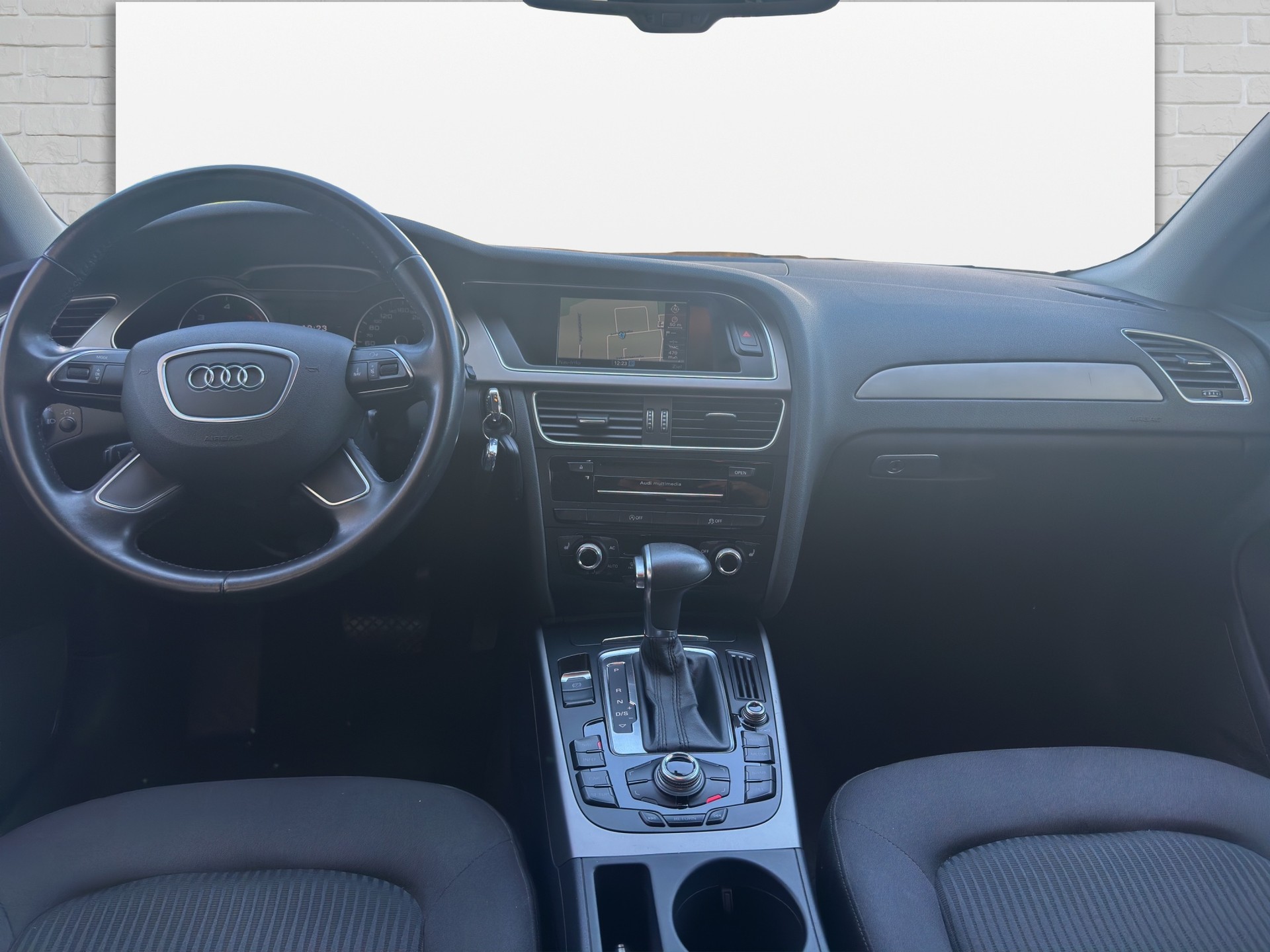 AUDI A4 Avant 2.0 TDI multitronic-image-8