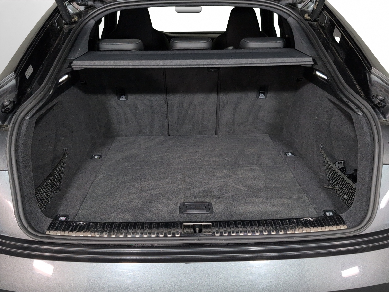 AUDI e-tron 55 Sportback S Line Black Edition quattro-image-14