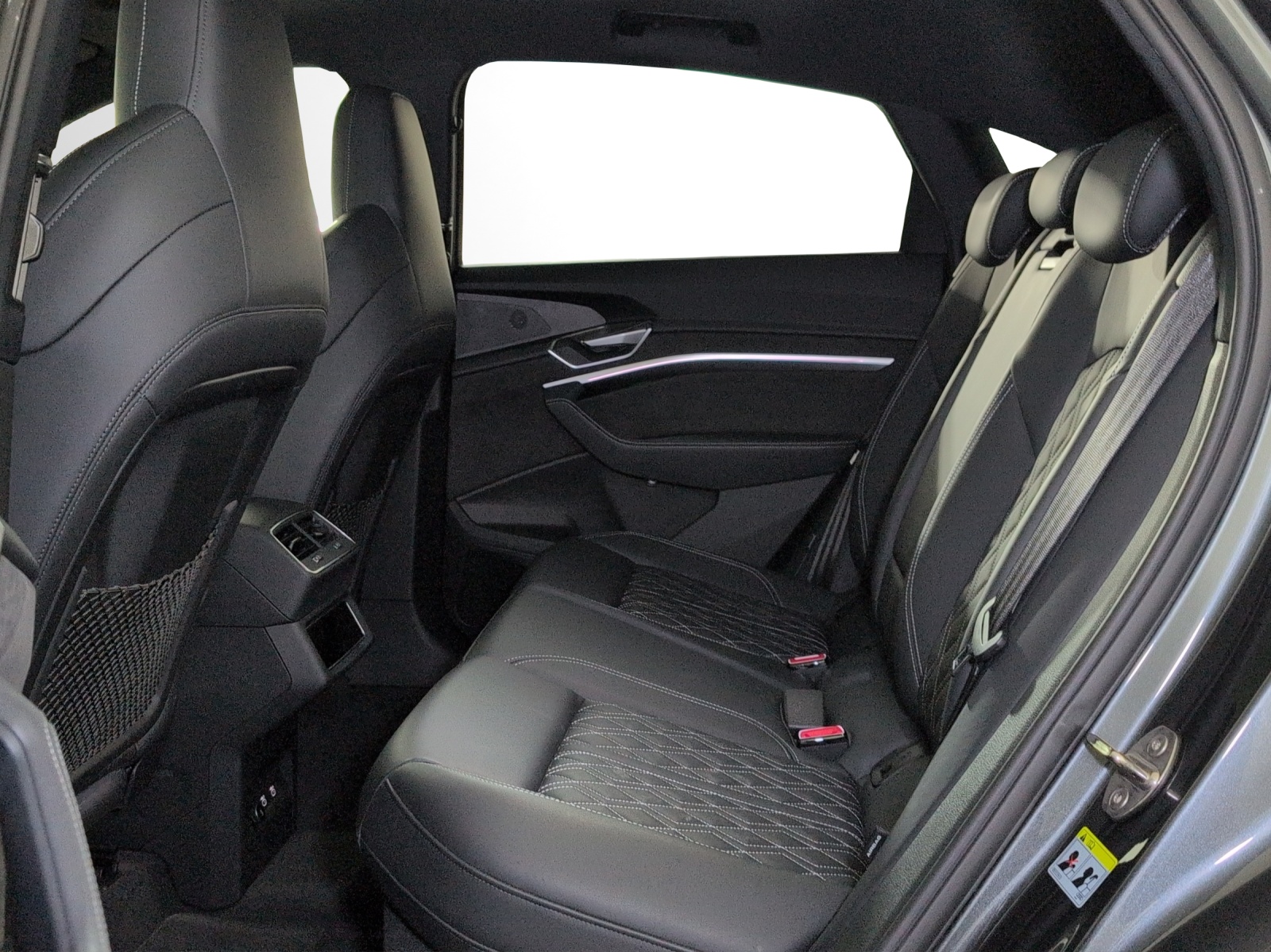 AUDI e-tron 55 Sportback S Line Black Edition quattro-image-7