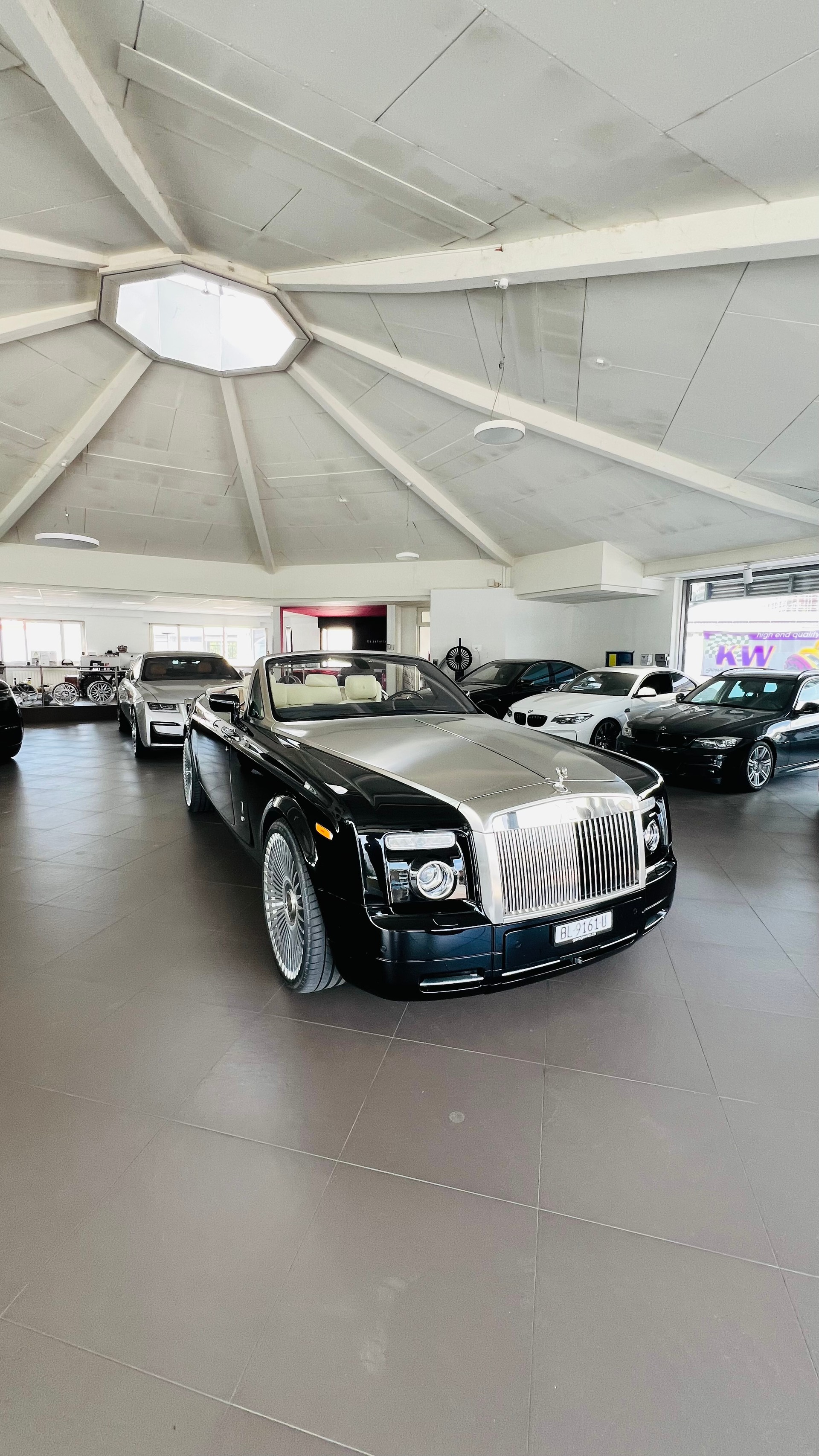 ROLLS-ROYCE PHANTOM-image-0