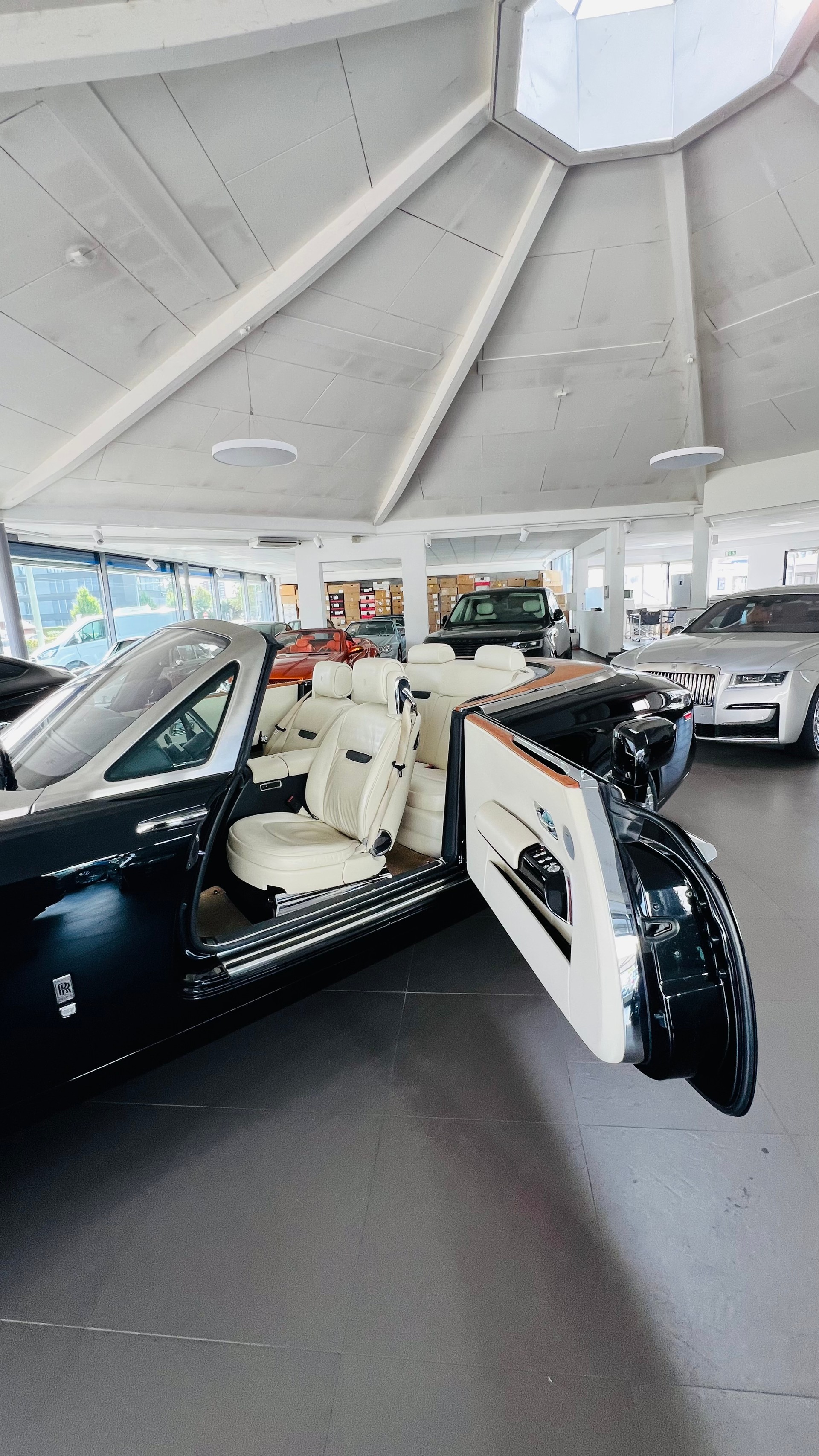ROLLS-ROYCE PHANTOM-image-8