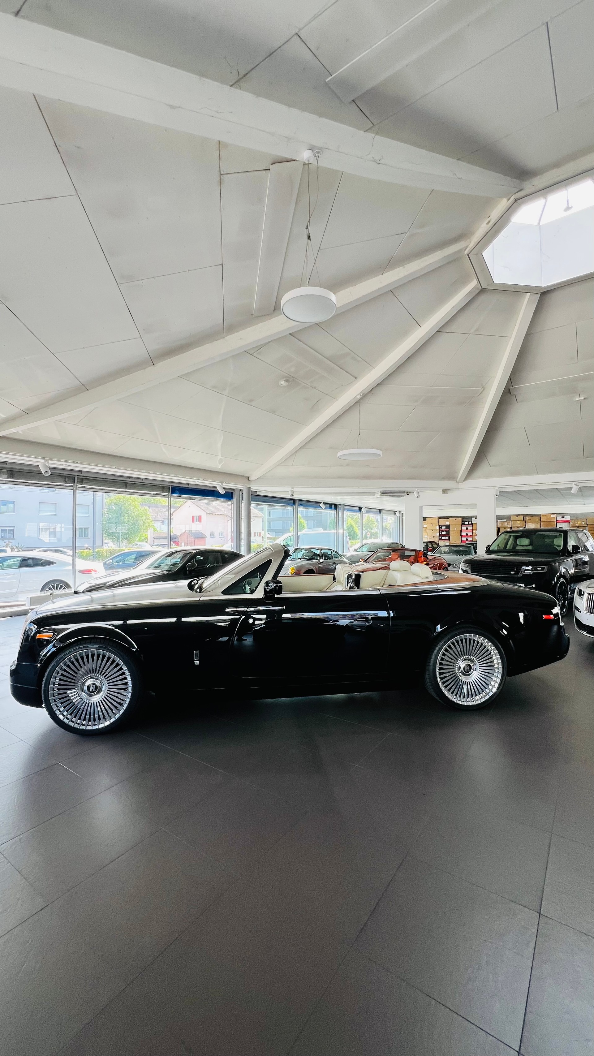 ROLLS-ROYCE PHANTOM-image-3