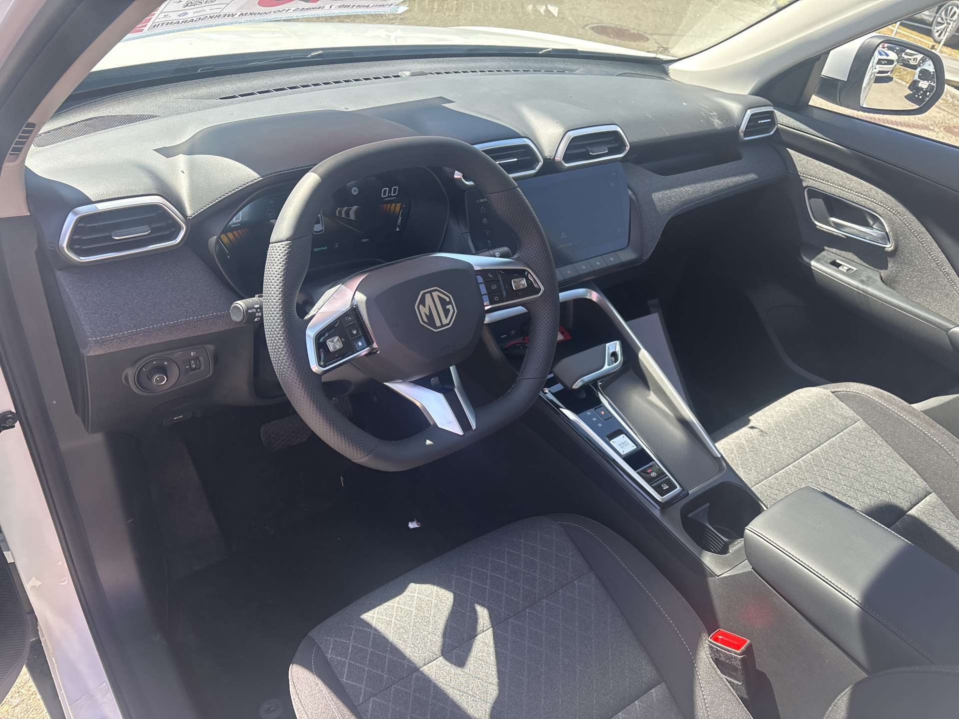MG ZS 1.5 HEV Comfort Automat-image-5