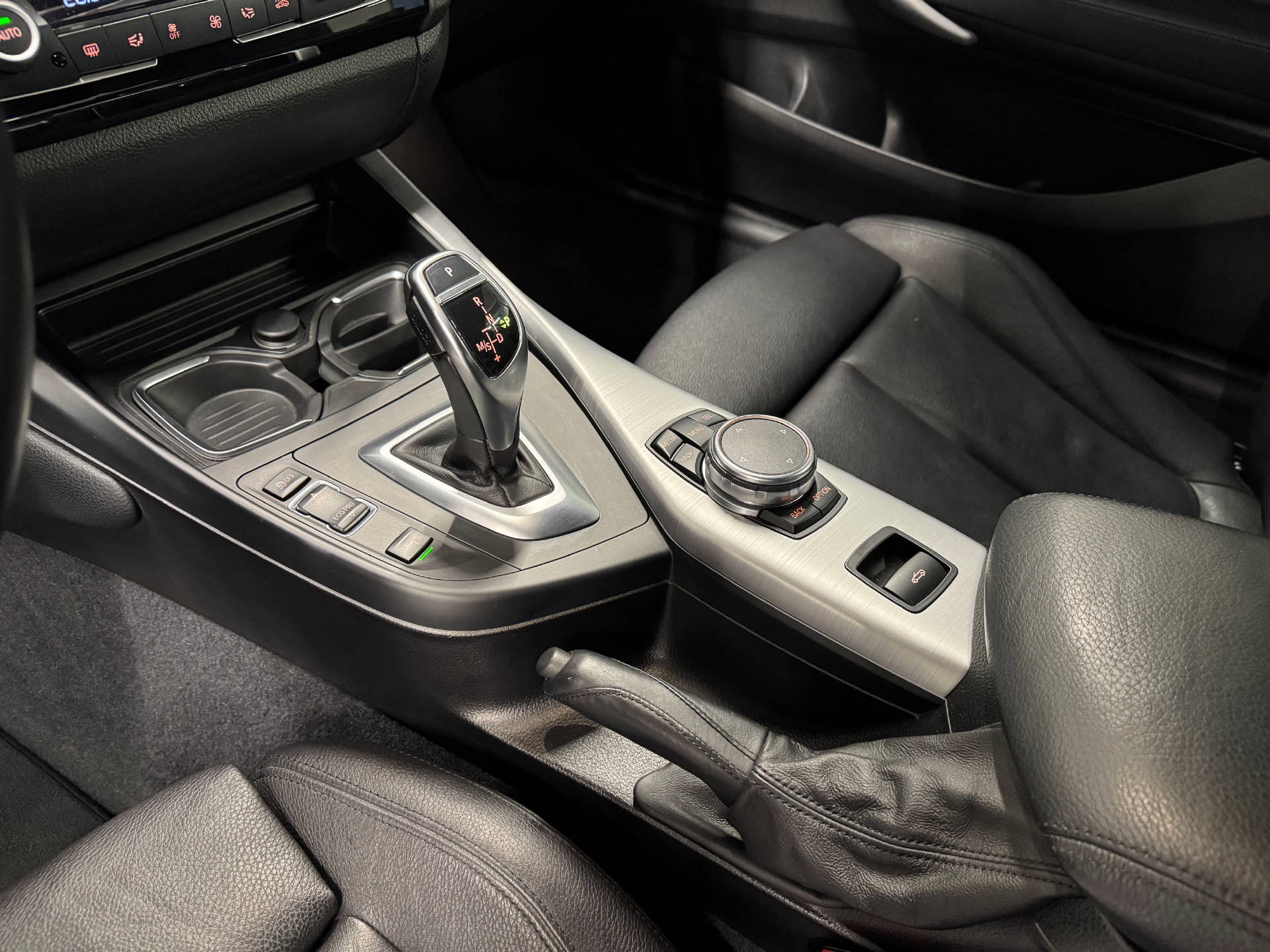 BMW M235i SAG Cabrio-image-7
