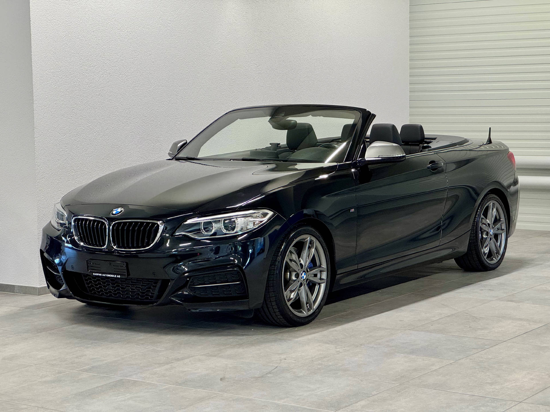 BMW M235i SAG Cabrio-image-0