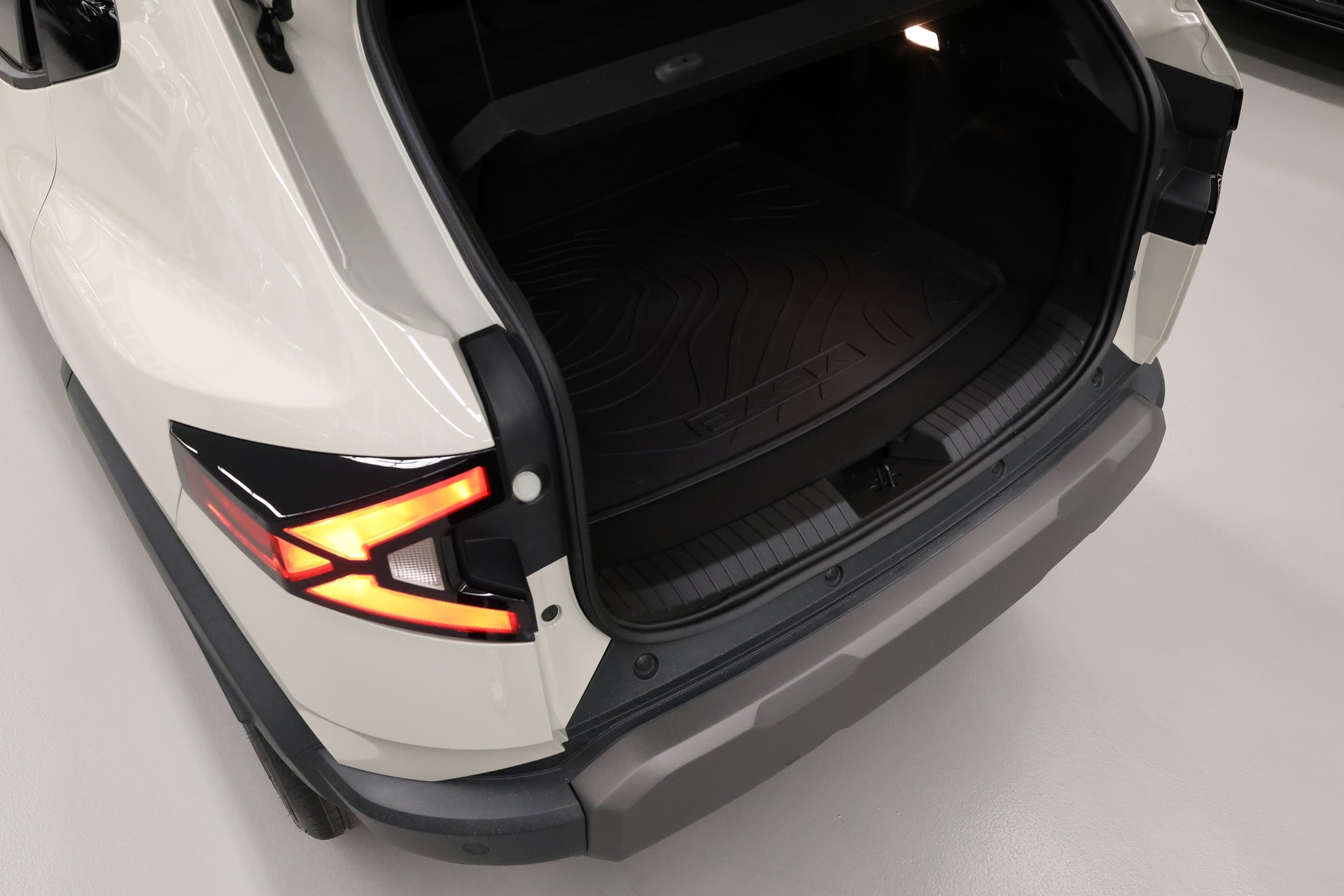 DACIA Duster 1.8 Hybrid Extreme-image-12