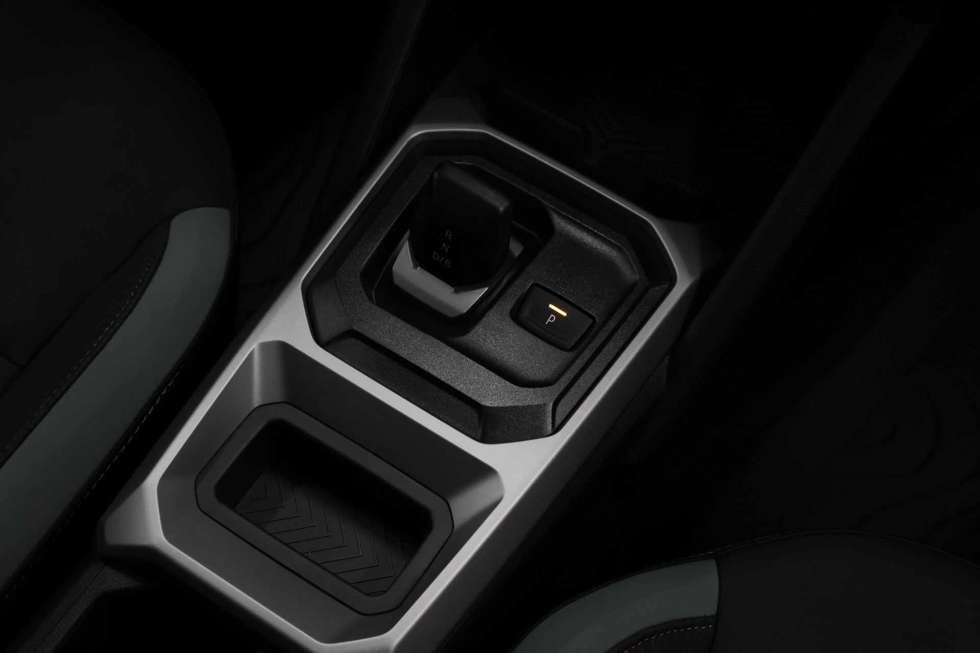 DACIA Duster 1.8 Hybrid Extreme-image-22
