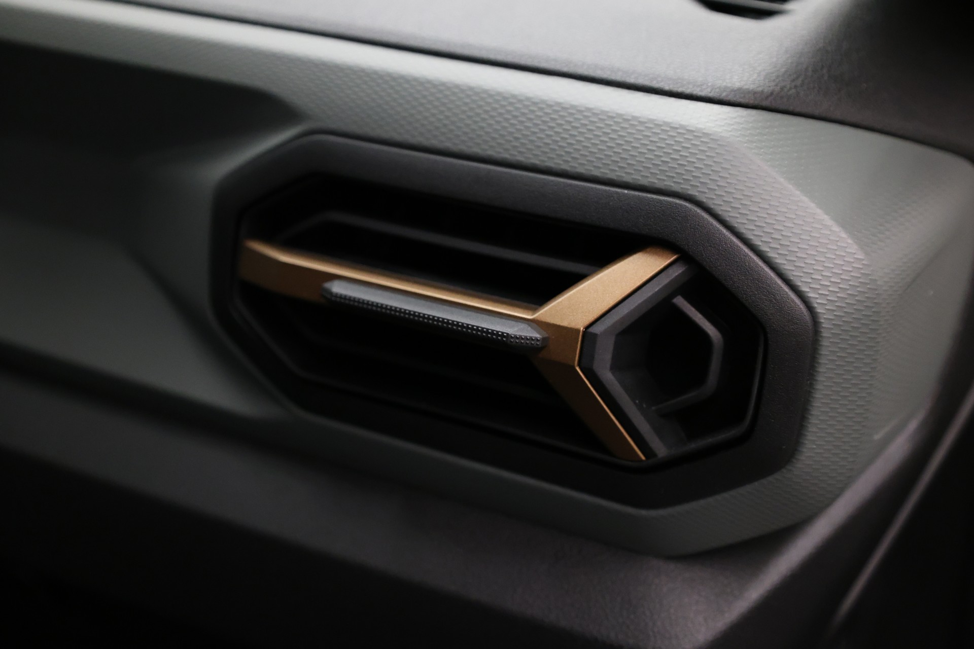 DACIA Duster 1.8 Hybrid Extreme-image-31