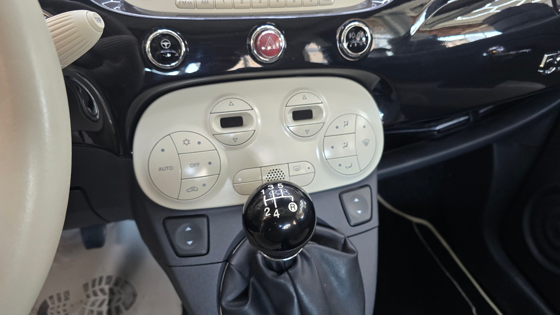 FIAT 500 1.2 Lounge-image-9