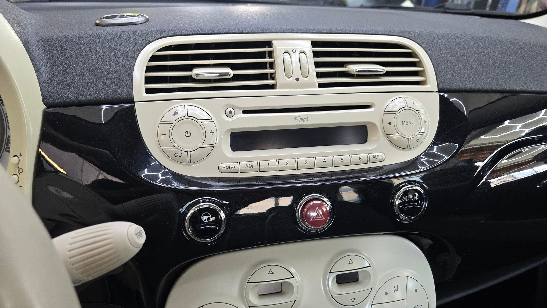 FIAT 500 1.2 Lounge-image-10
