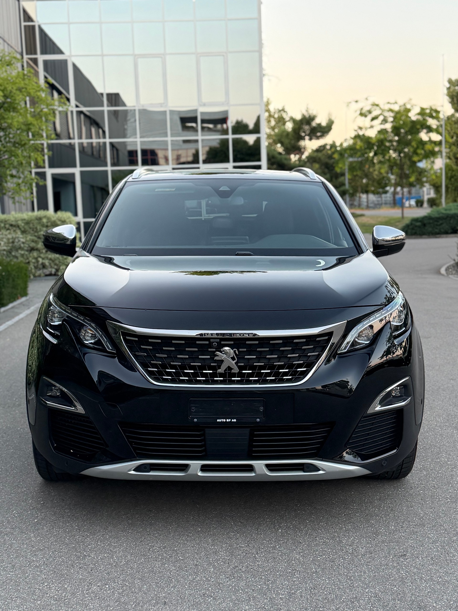 PEUGEOT 3008 2.0 BlueHDi GT EAT-image-1