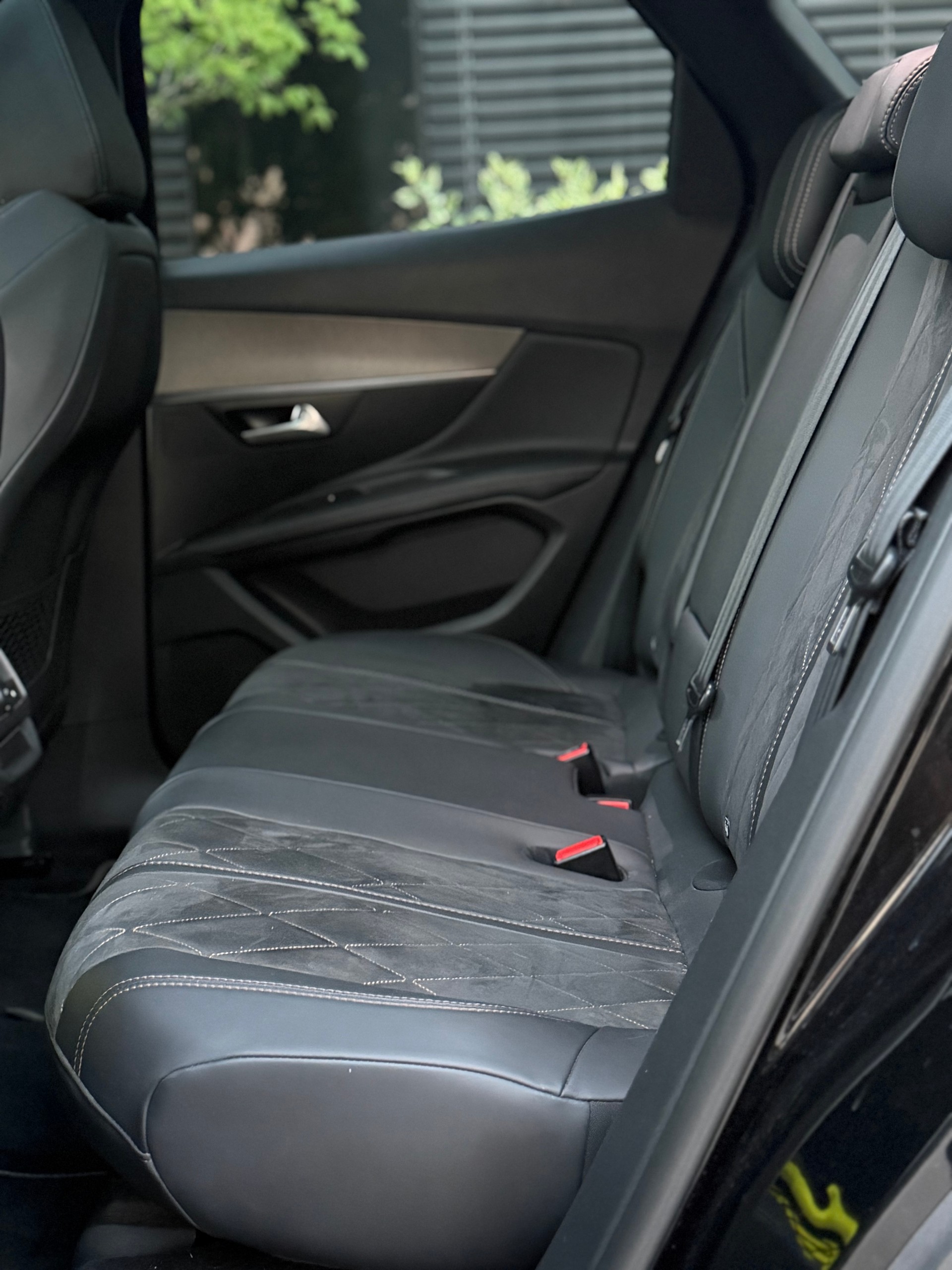 PEUGEOT 3008 2.0 BlueHDi GT EAT-image-7
