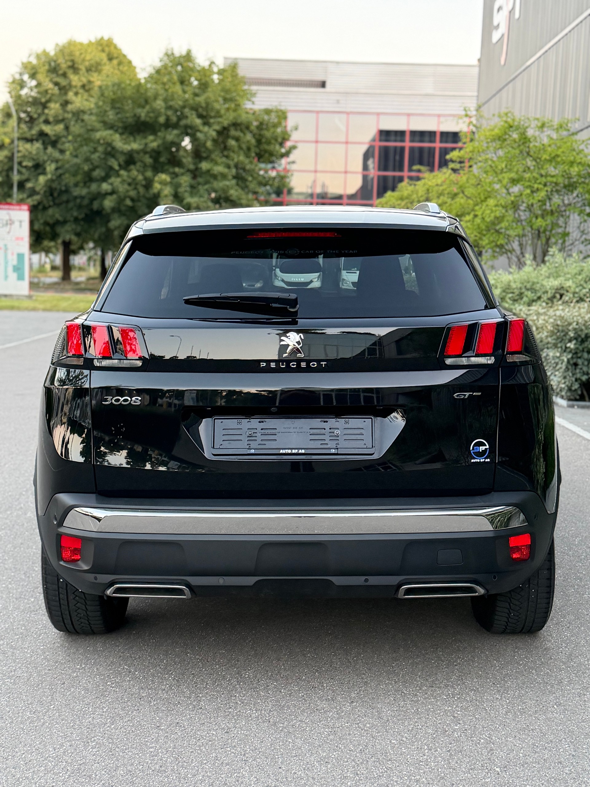 PEUGEOT 3008 2.0 BlueHDi GT EAT-image-3