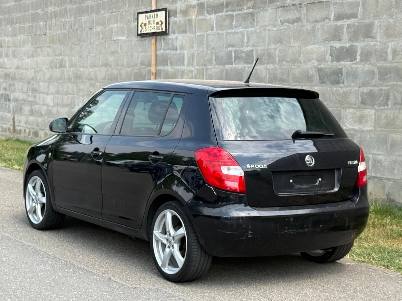 SKODA Fabia 1.2 TSI Monte Carlo-image-2