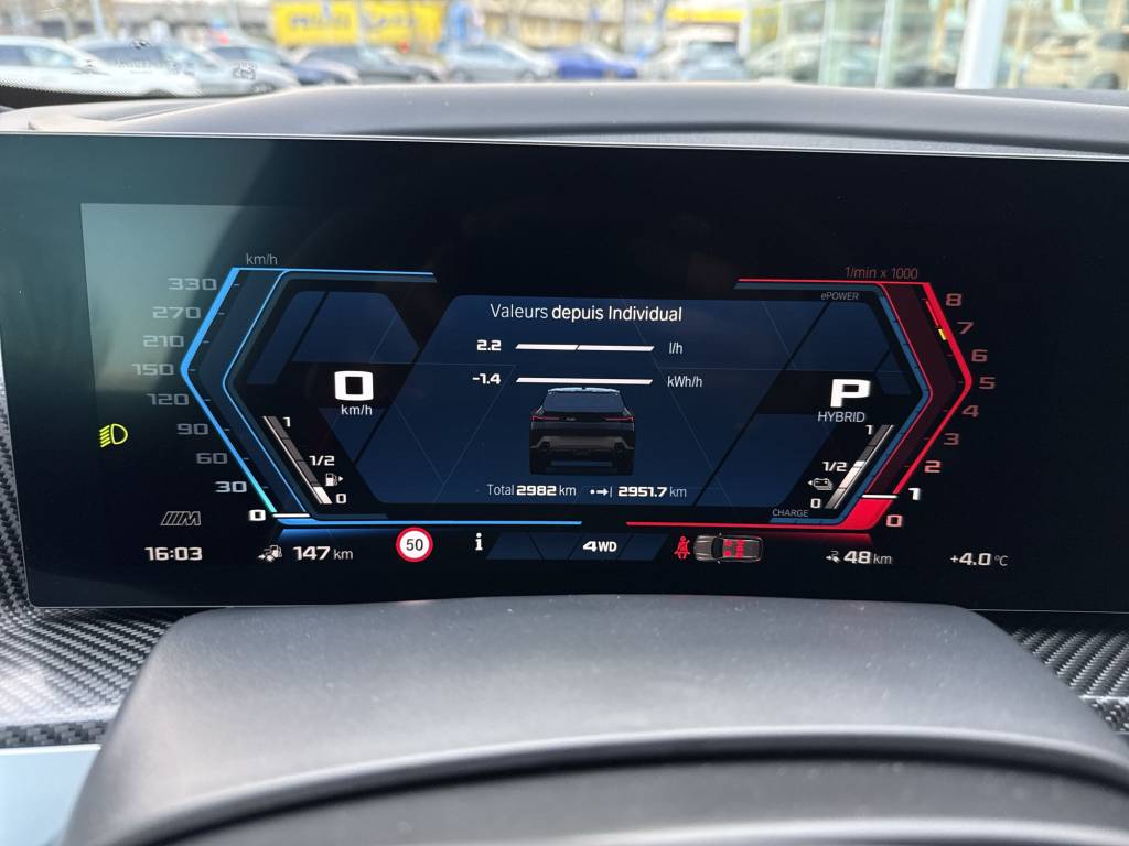 BMW XM xDrive 50e PHEV Steptronic-image-14