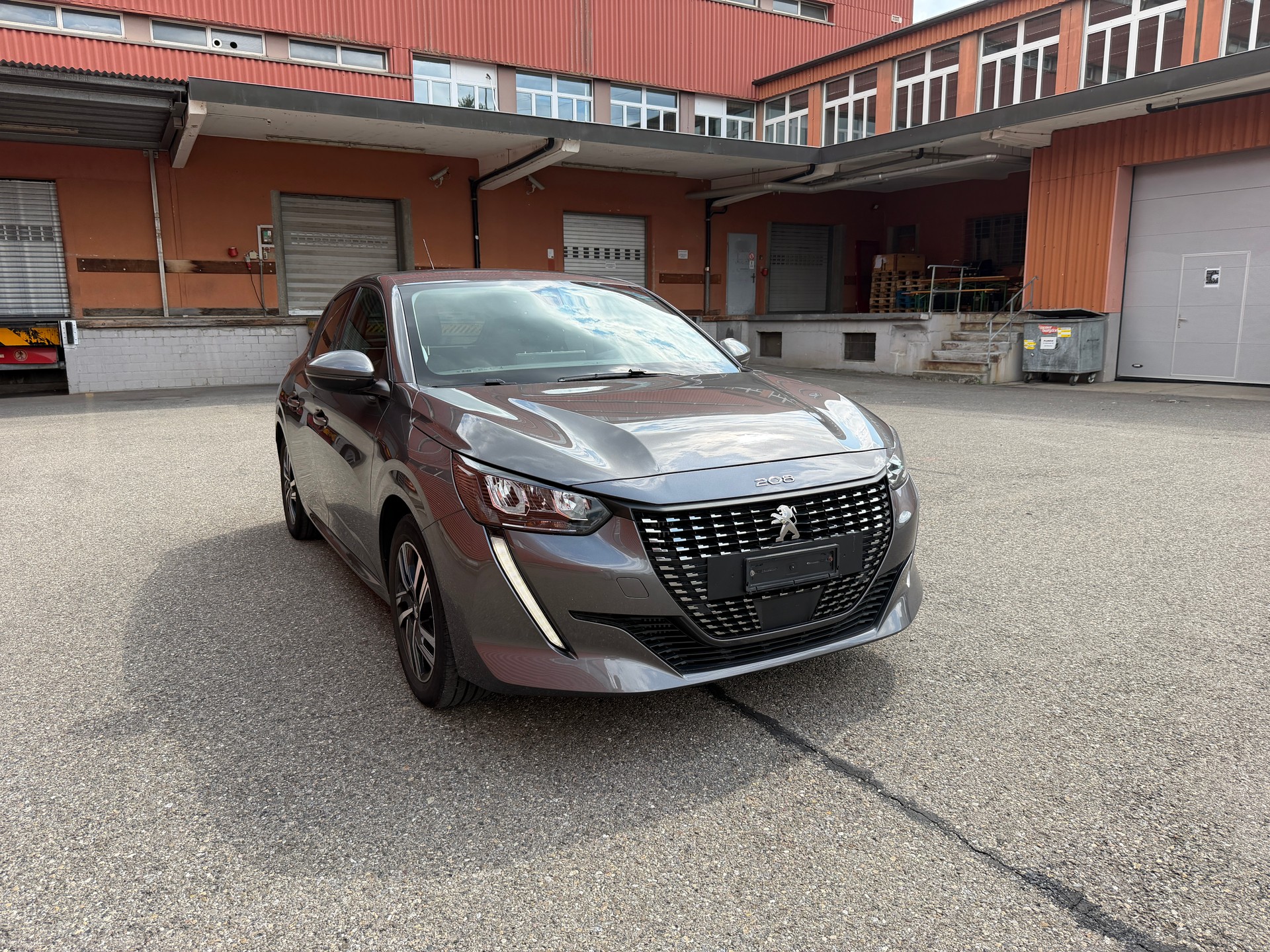 PEUGEOT 208 1.2 PureTech Active Pack EAT8-image-0