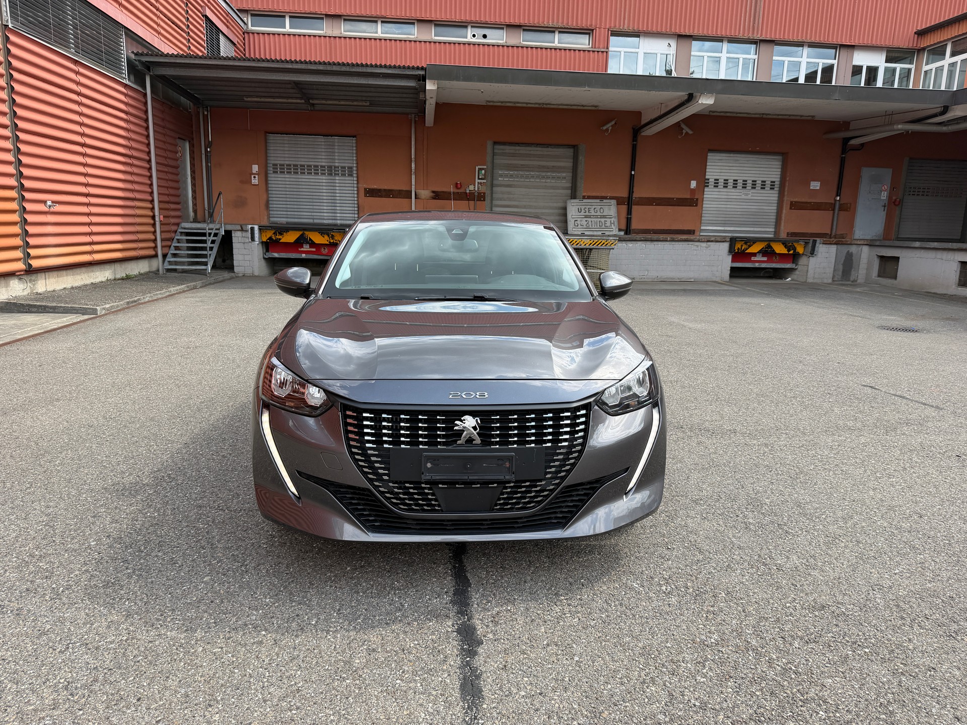 PEUGEOT 208 1.2 PureTech Active Pack EAT8-image-1