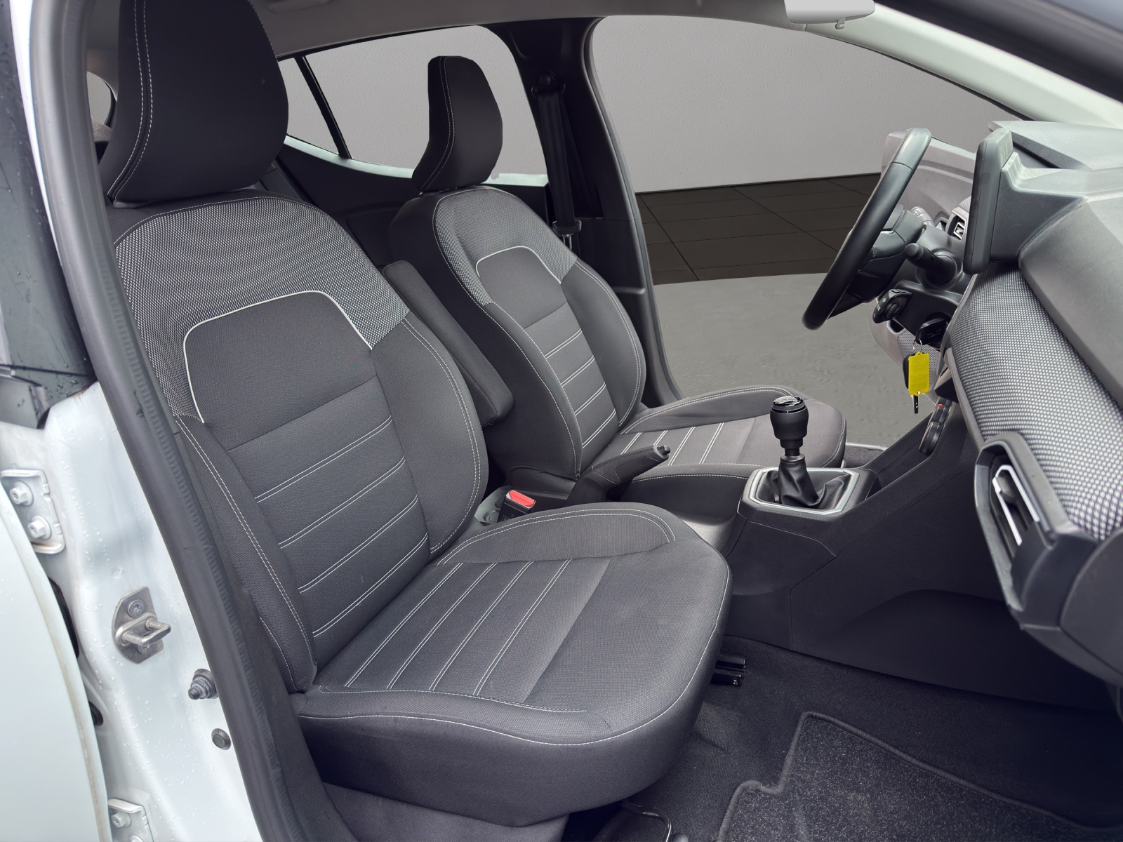 DACIA Sandero TCe 90 Expression-image-16