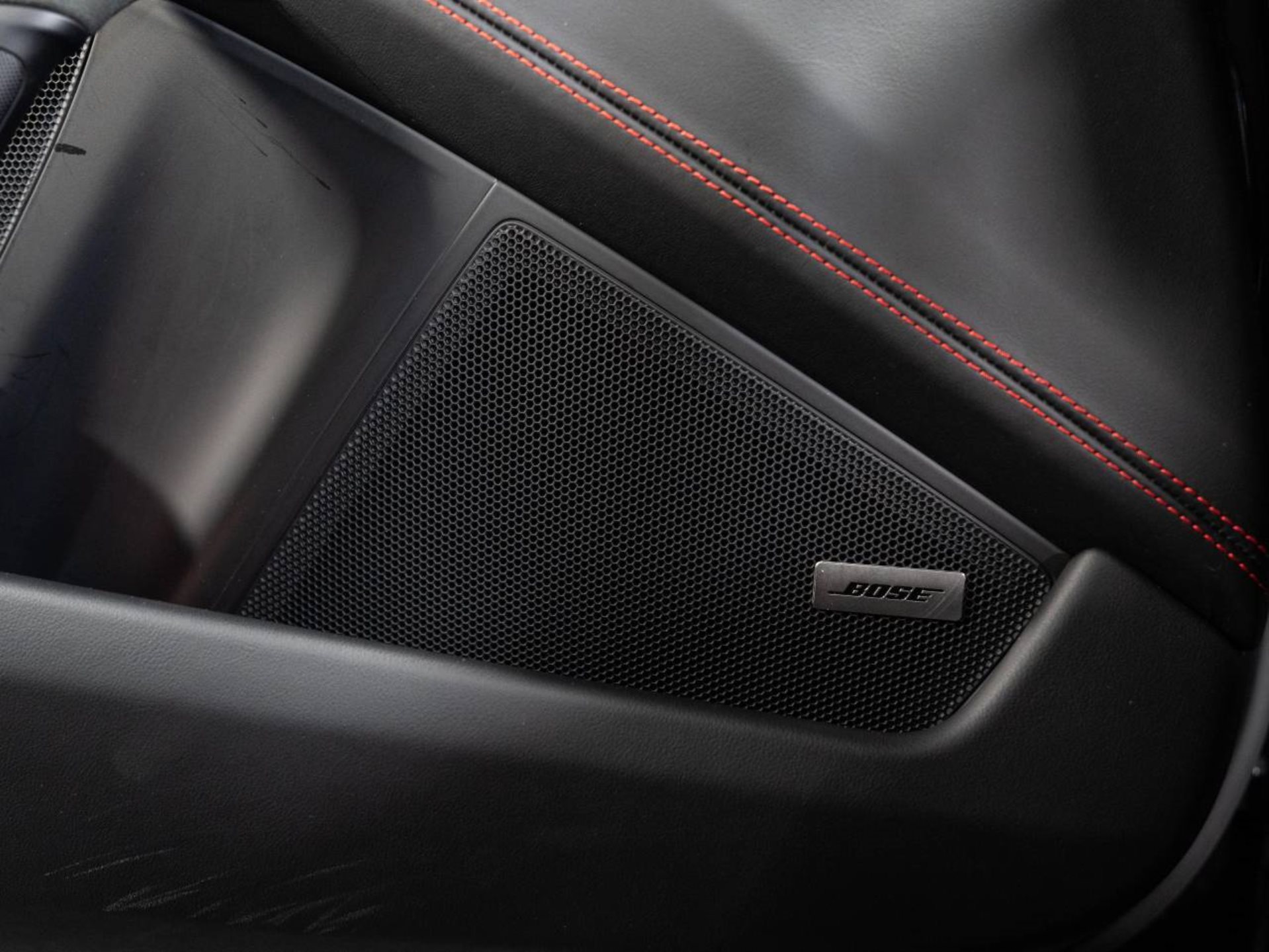 PORSCHE 911 Carrera 4 GTS Cabriolet-image-21
