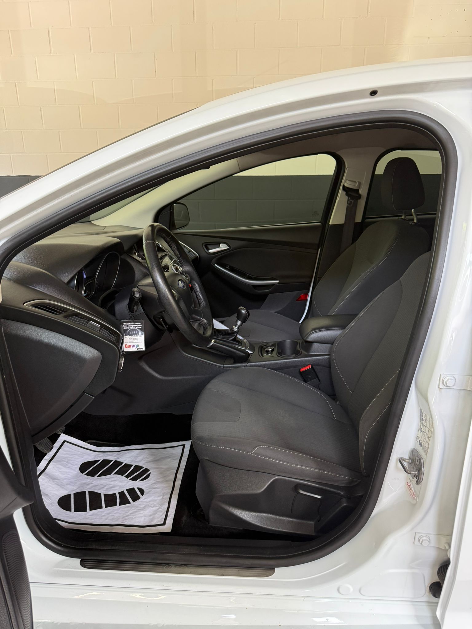 FORD Focus 1.6 SCTi Titanium //NEU AB MFK!-image-6