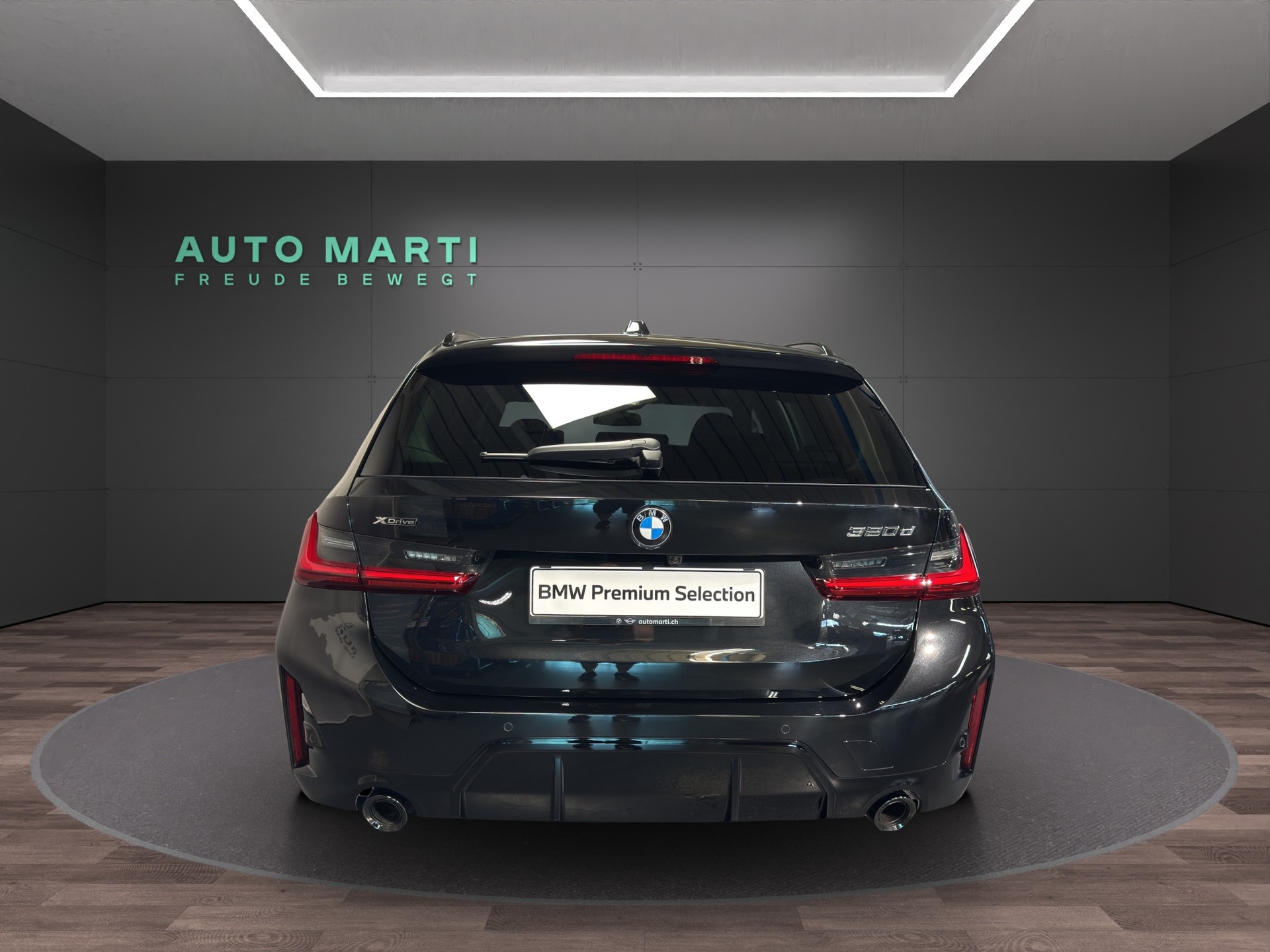 BMW 320d xDrive Touring M Sport-image-2