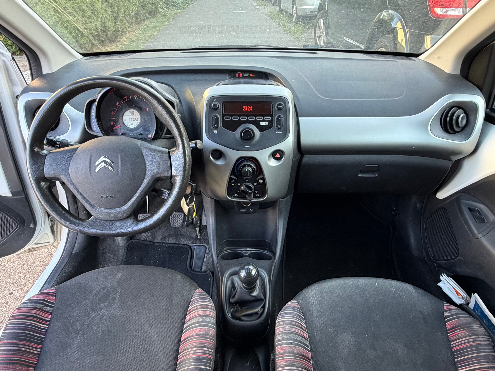 CITROEN C1 1.0 e-VTi Stop&Start Feel Airscape-image-11