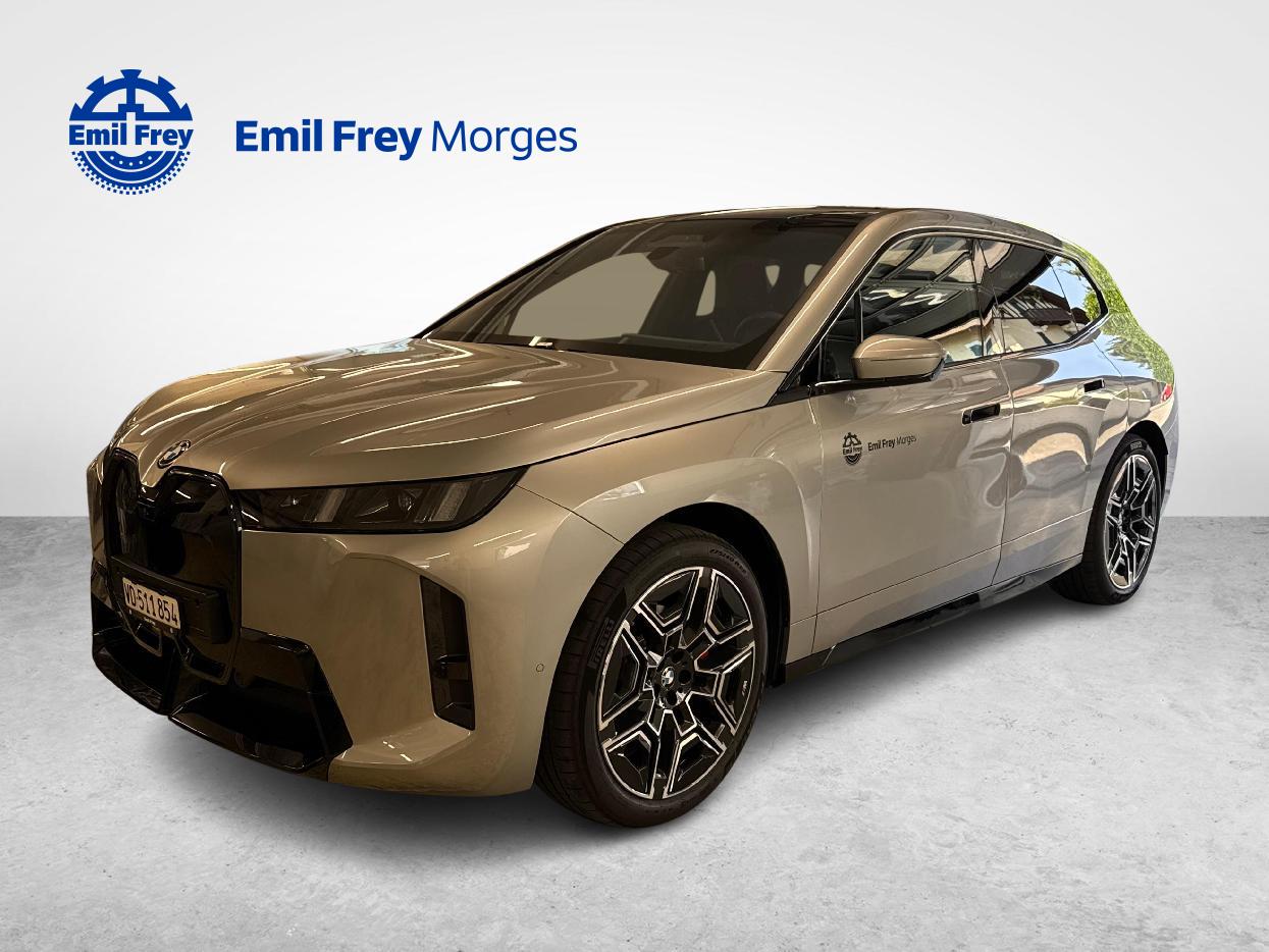 BMW iX xDrive60-image-0