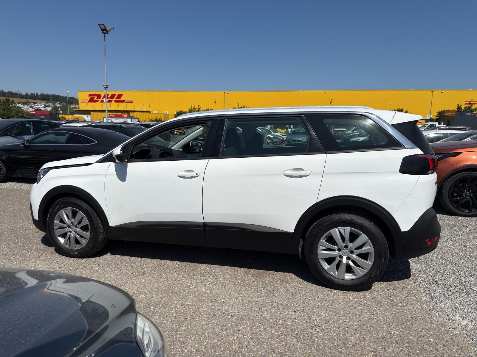 PEUGEOT 5008 1.5 BlueHDi Business Line-image-6