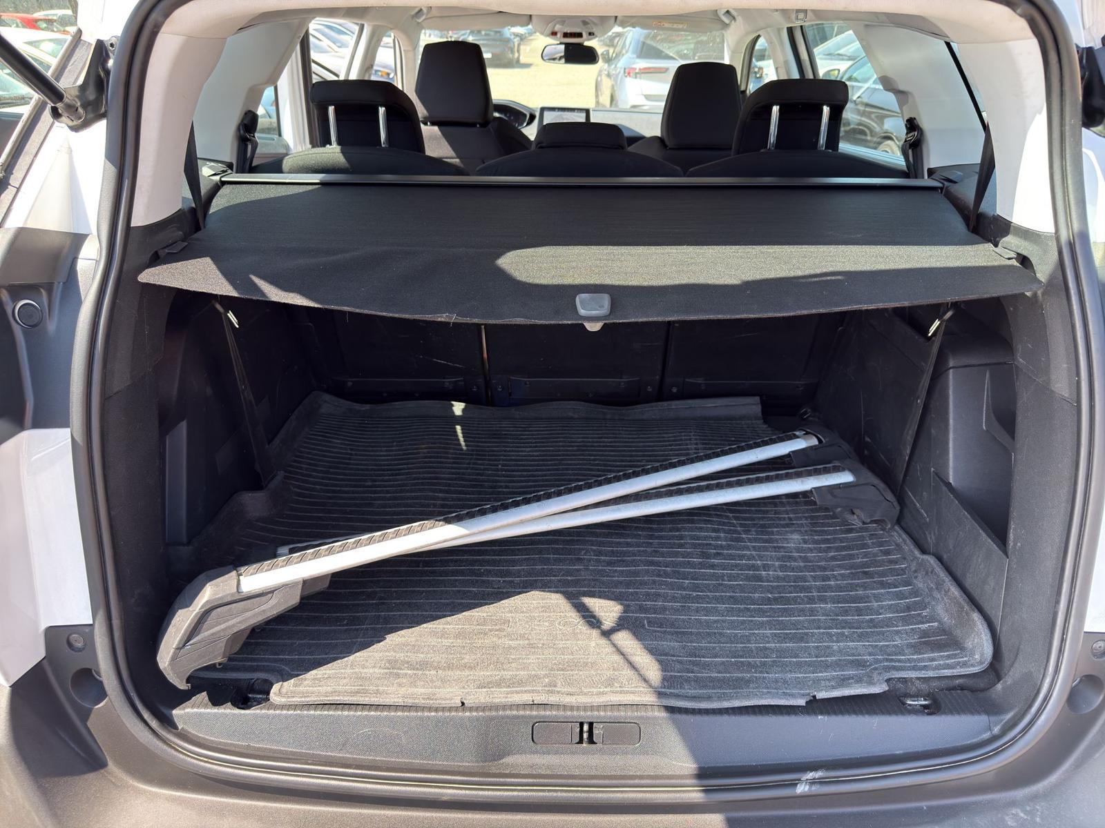 PEUGEOT 5008 1.5 BlueHDi Business Line-image-18