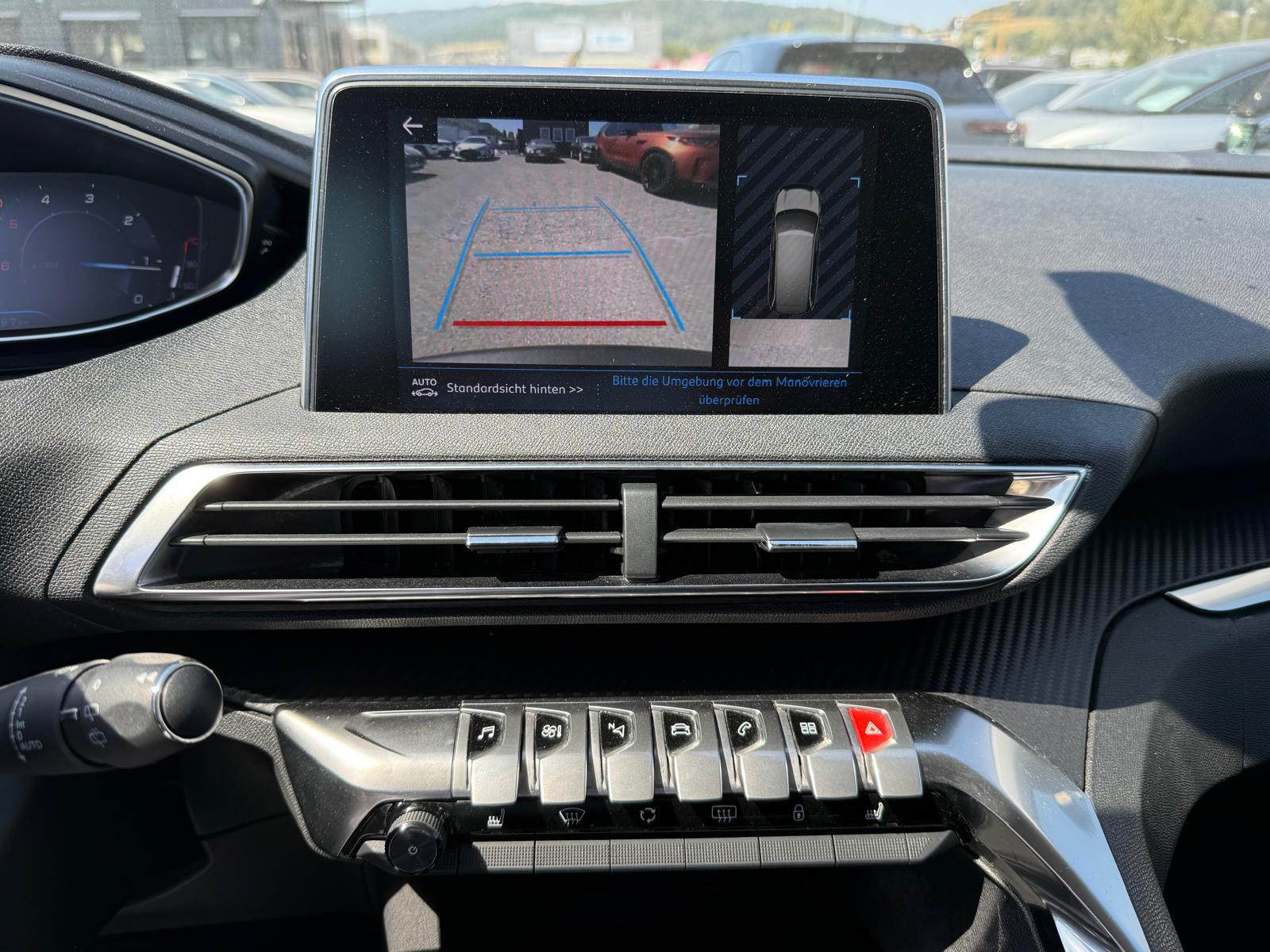 PEUGEOT 5008 1.5 BlueHDi Business Line-image-14