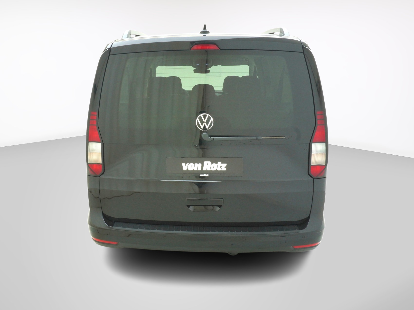 VW Caddy Maxi Outdoor 2.0 TDI 4Motion-image-2
