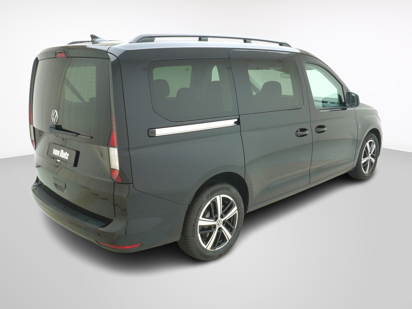 VW Caddy Maxi Outdoor 2.0 TDI 4Motion-image-5
