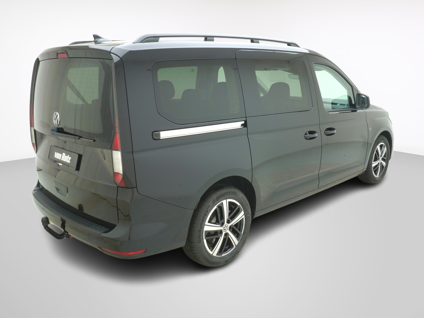 VW Caddy Maxi Outdoor 2.0 TDI 4Motion-image-4