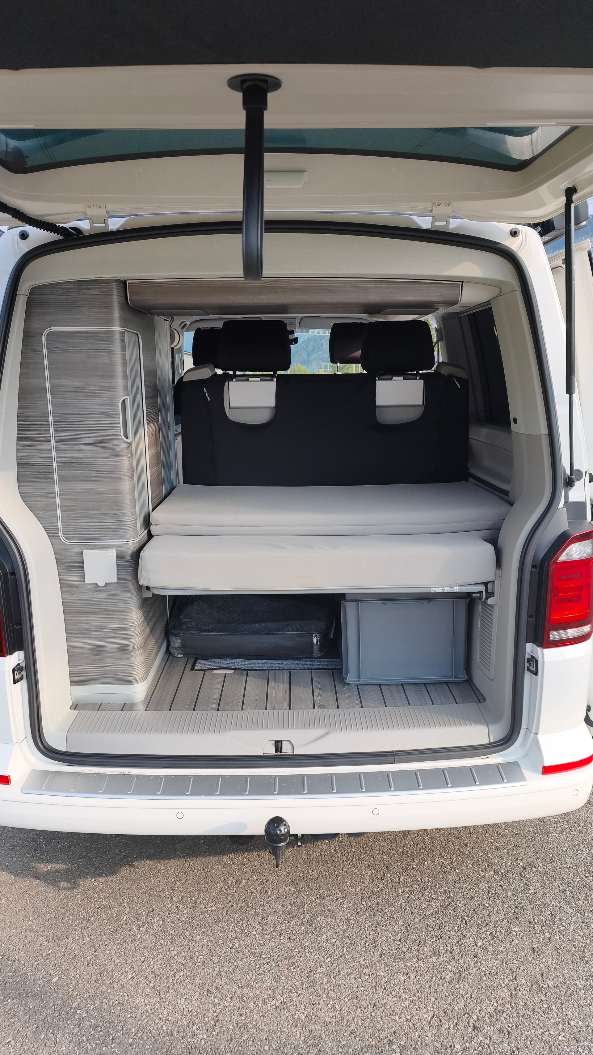 VW 2.0 TDI 150 Ocean GREY DSG-image-2