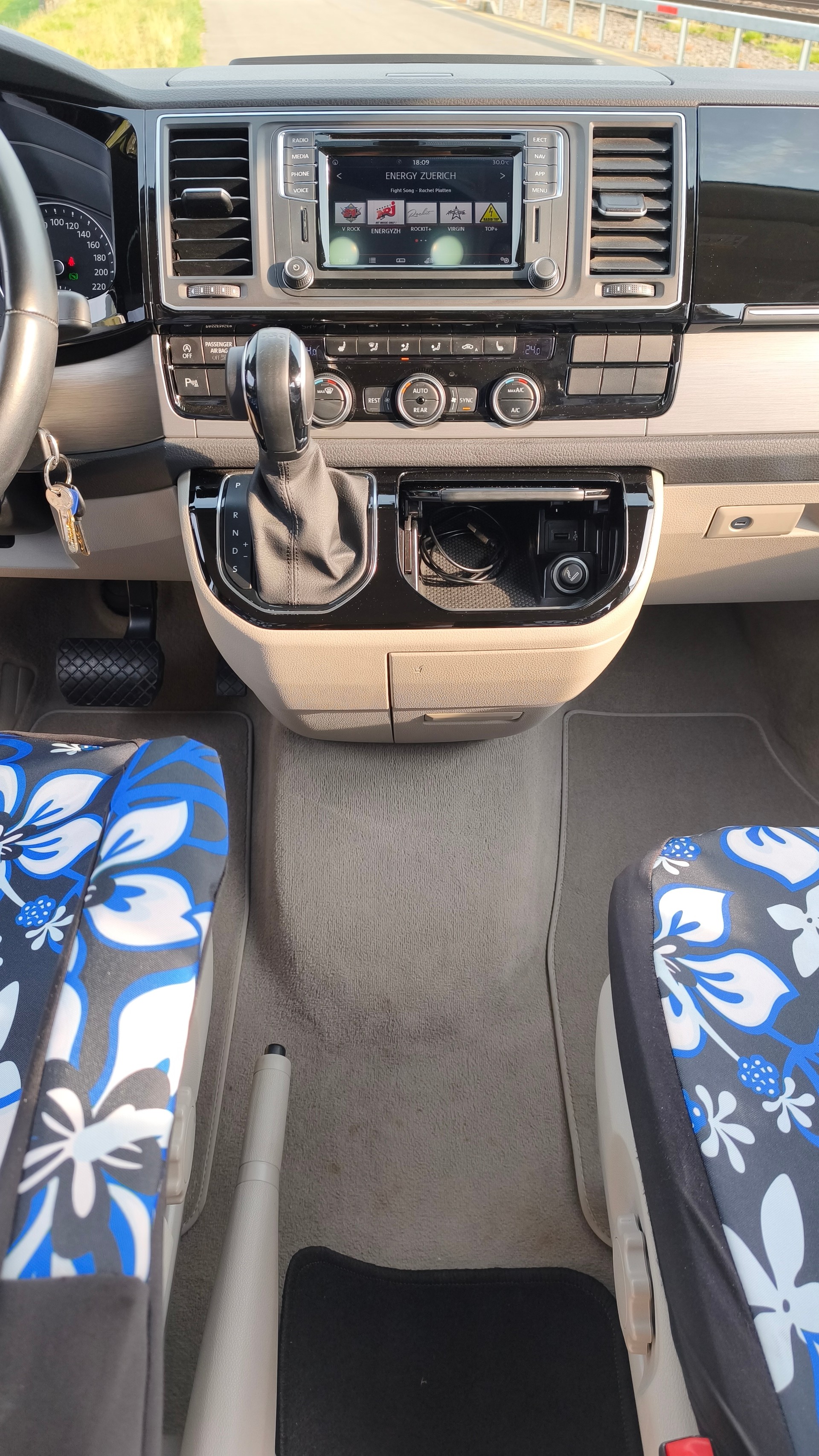 VW 2.0 TDI 150 Ocean GREY DSG-image-1