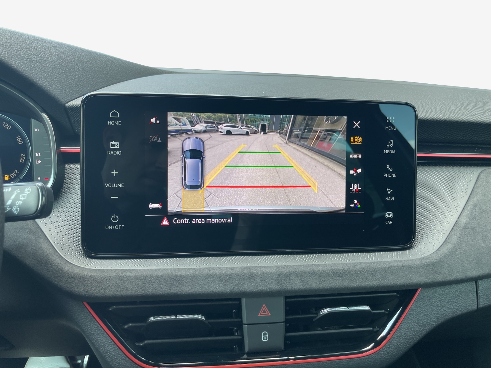 SKODA Kamiq 1.0 TSI Dynamic DSG-image-12