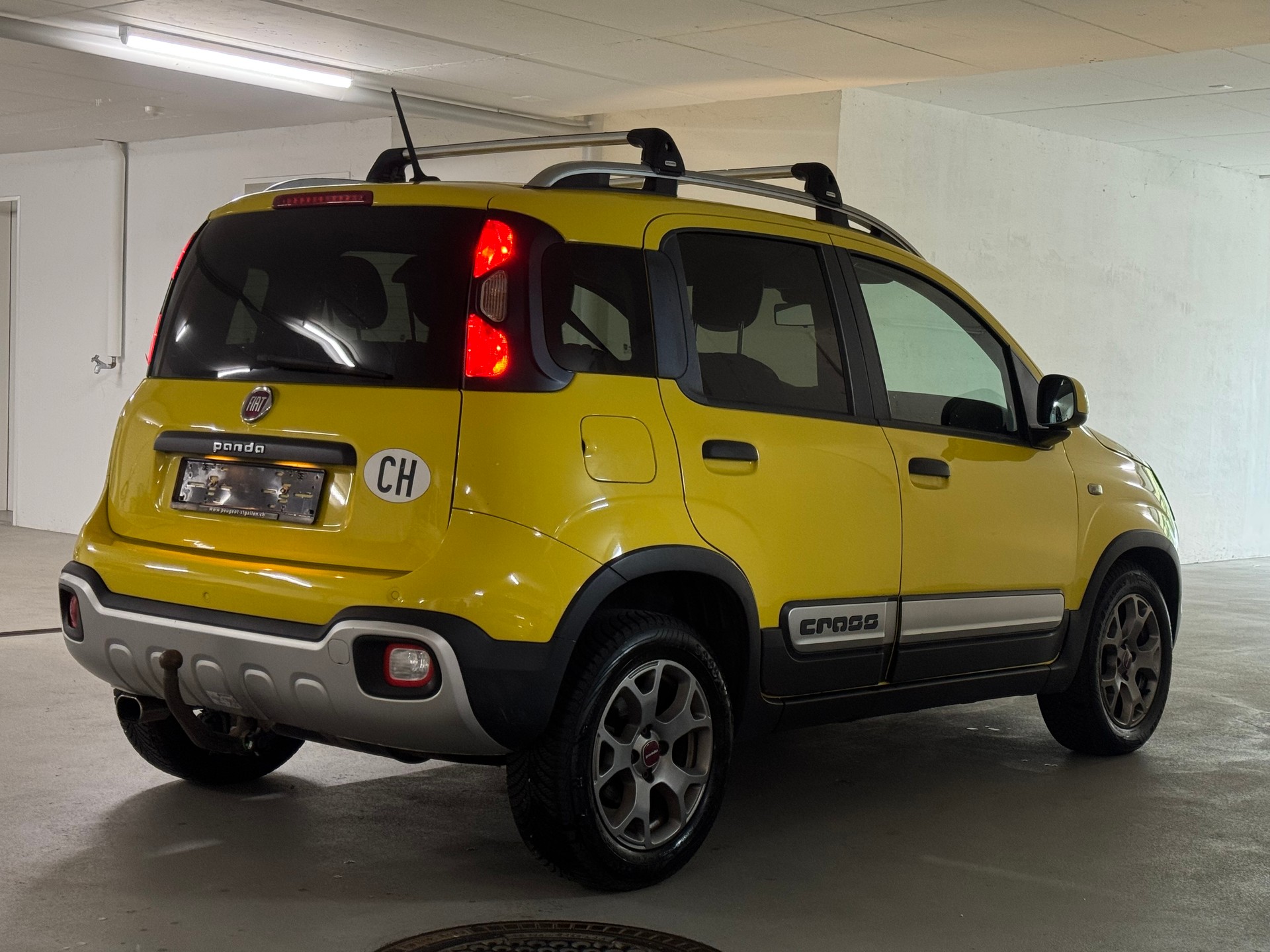 FIAT Panda 0.9 Twinair Turbo Cross 4x4 Facelift mit Anhängerkupplung-image-6