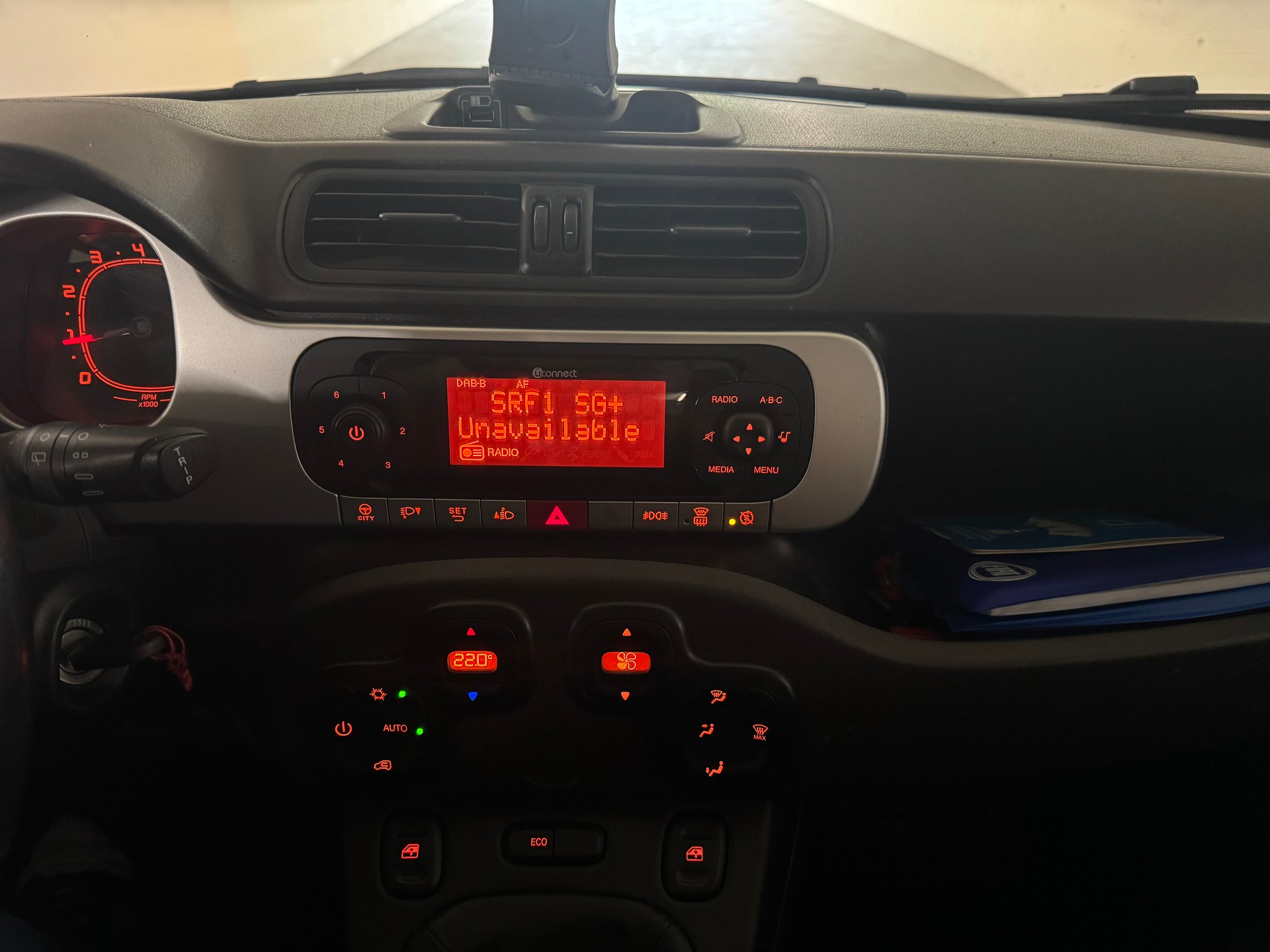 FIAT Panda 0.9 Twinair Turbo Cross 4x4 Facelift mit Anhängerkupplung-image-14