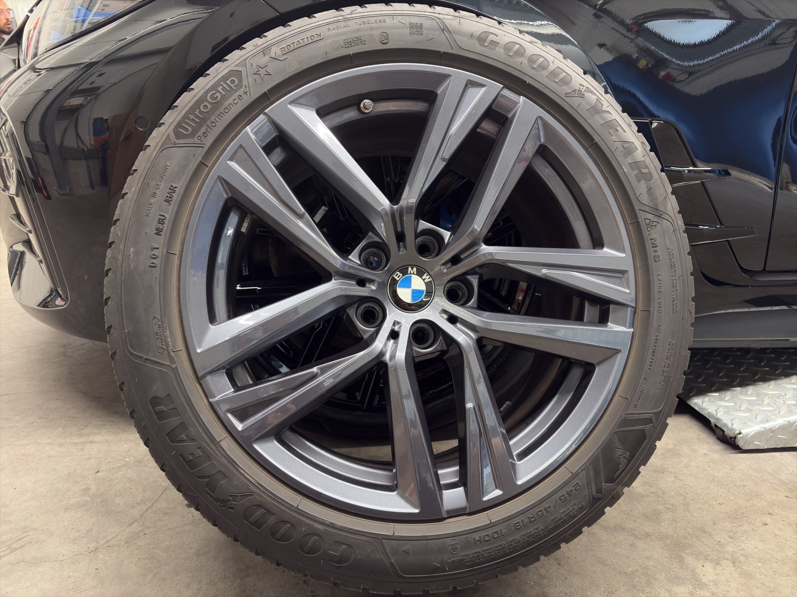 BMW i4 M50-image-21