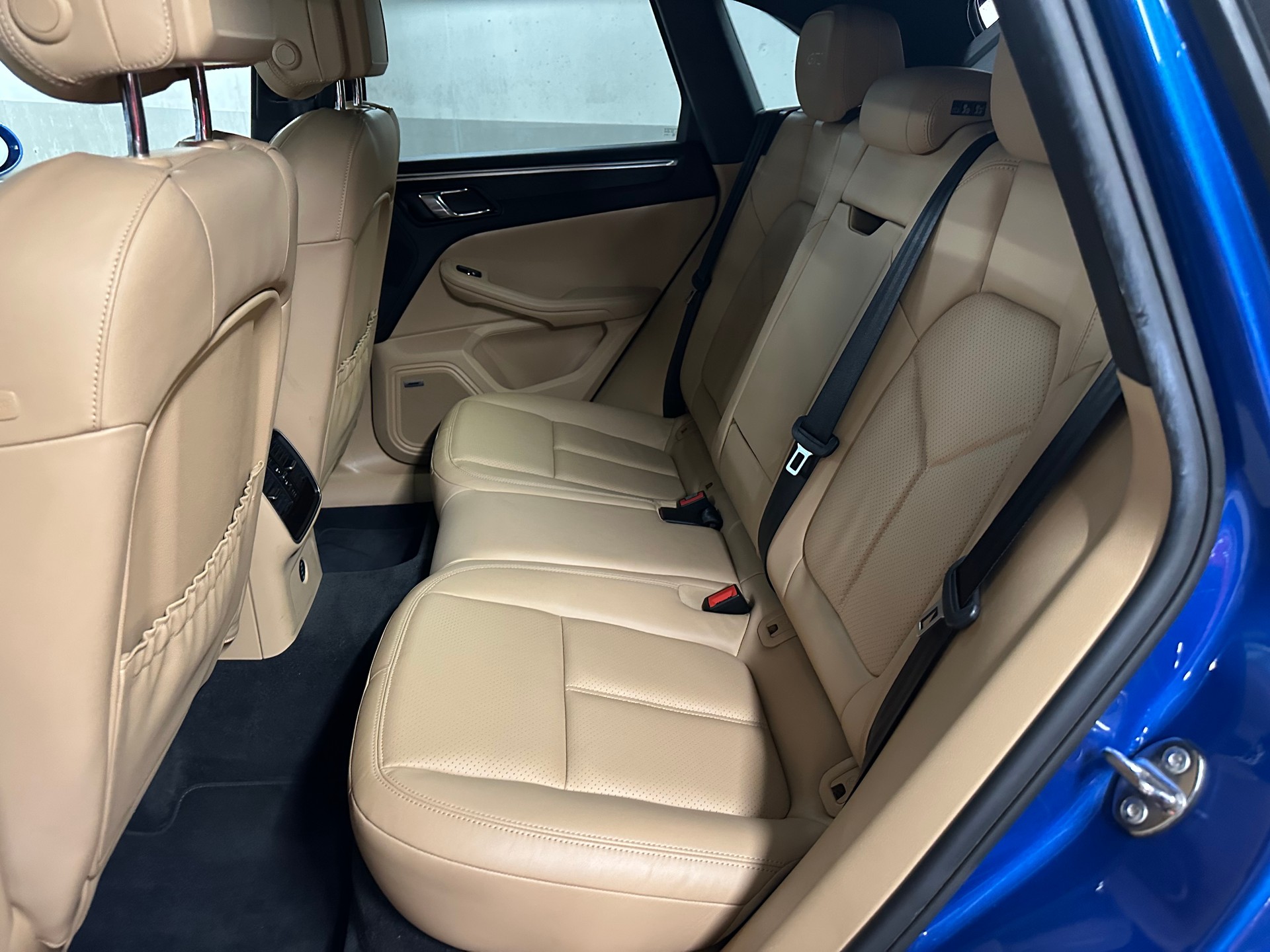 PORSCHE Macan GTS PDK-image-15