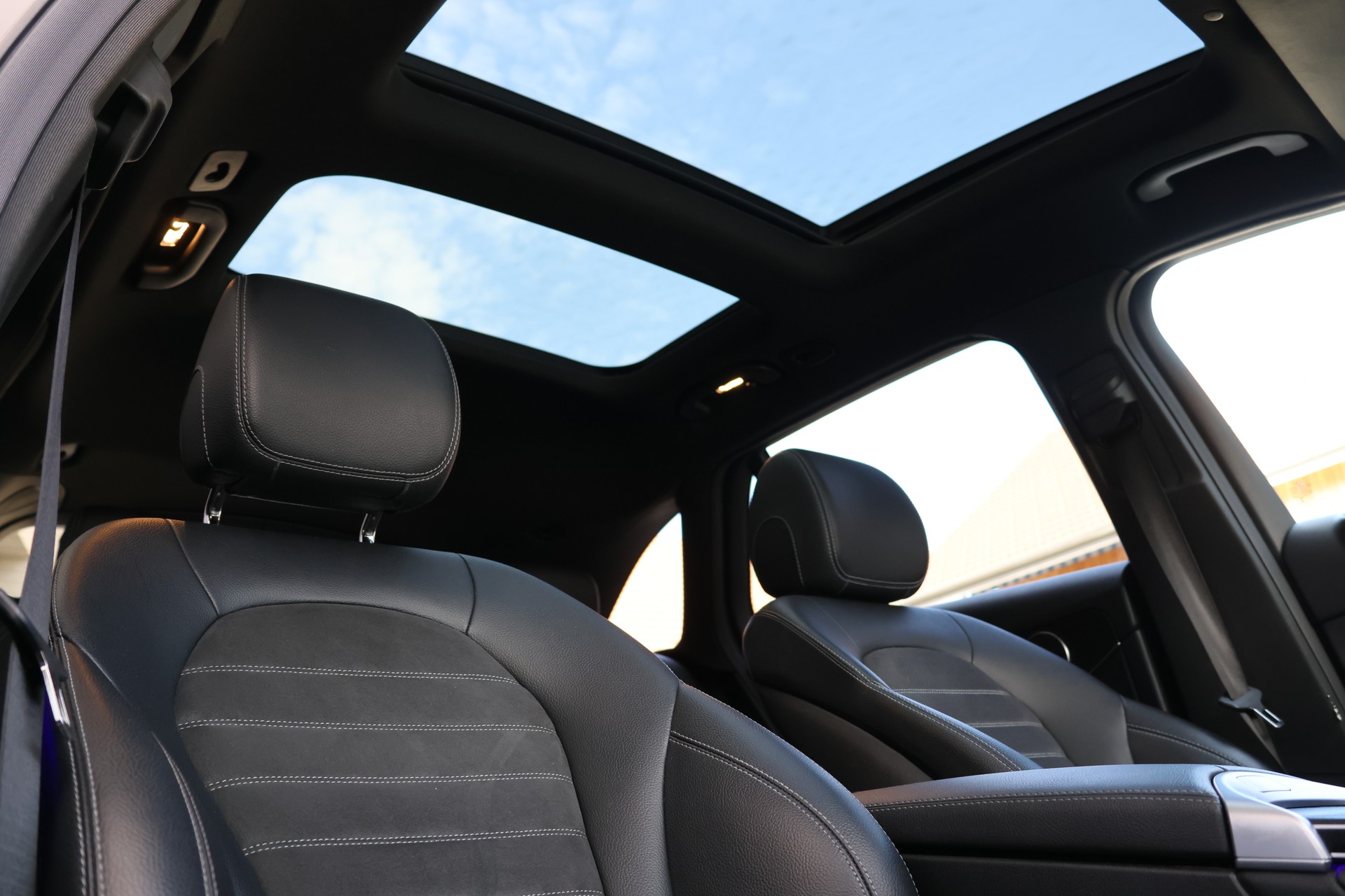 MERCEDES-BENZ GLC 300 de AMG Line 4Matic 9G-Tronic (CH) *Designo Magno Grey*-image-20